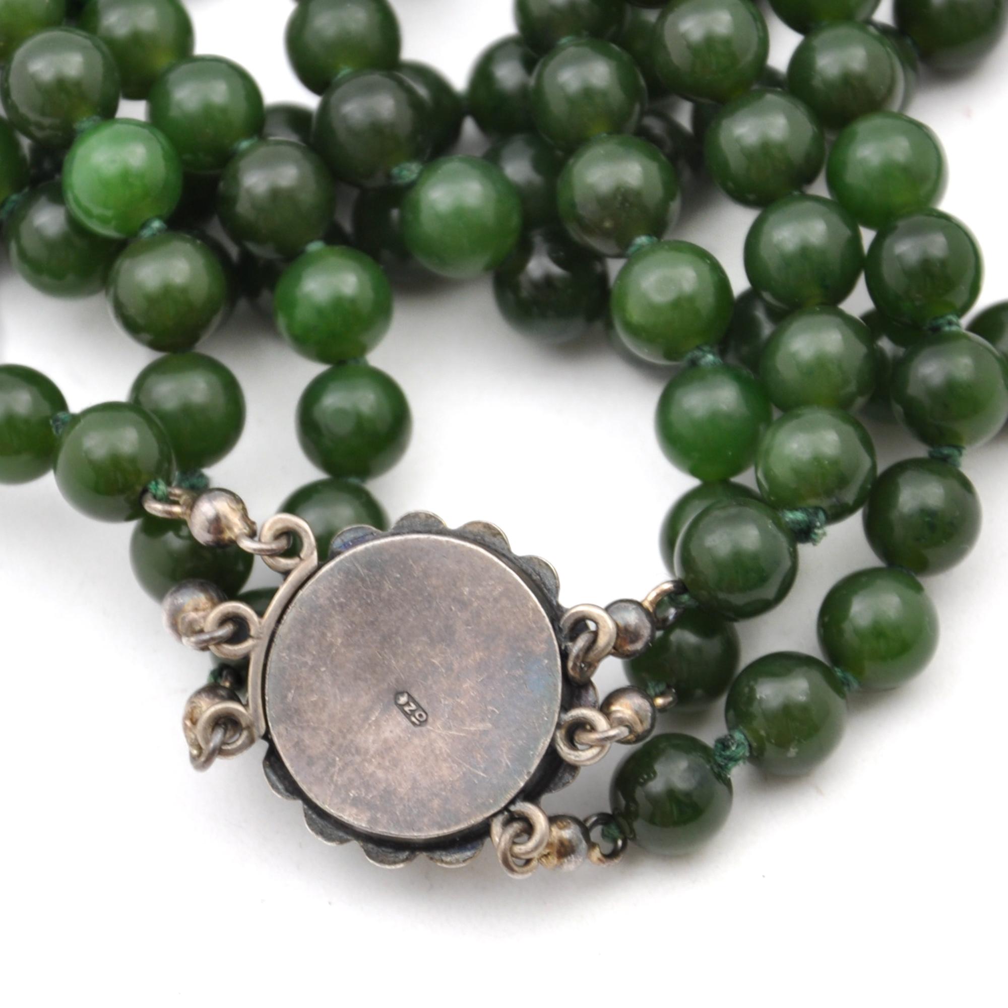 Women's Mid-Century Nephrite Jade Thee-Strand Beaded Necklace For Sale