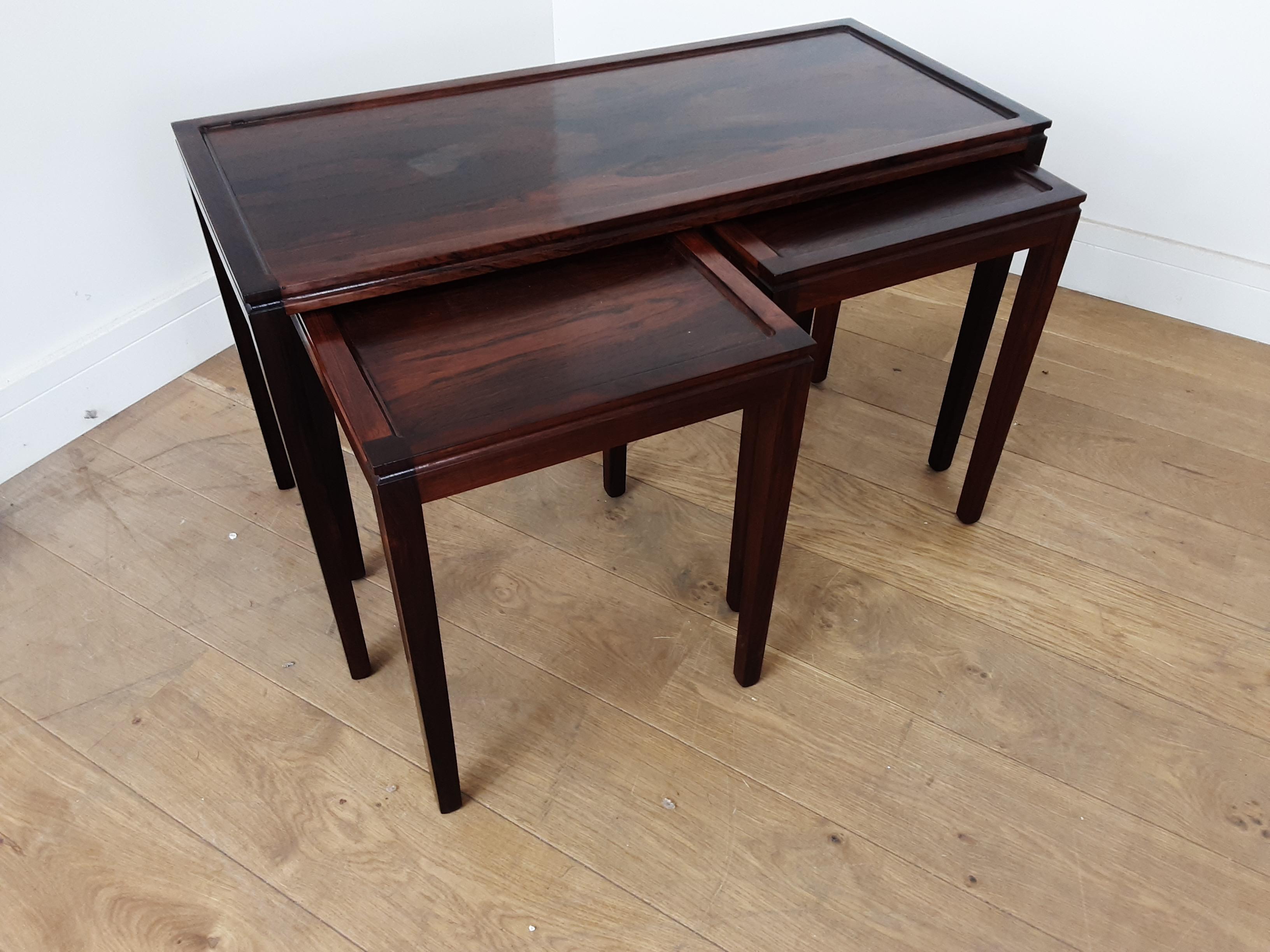 Midcentury Nest of Tables in Deep Brown Figured Rosewood circa 1960 from Denmark For Sale 1
