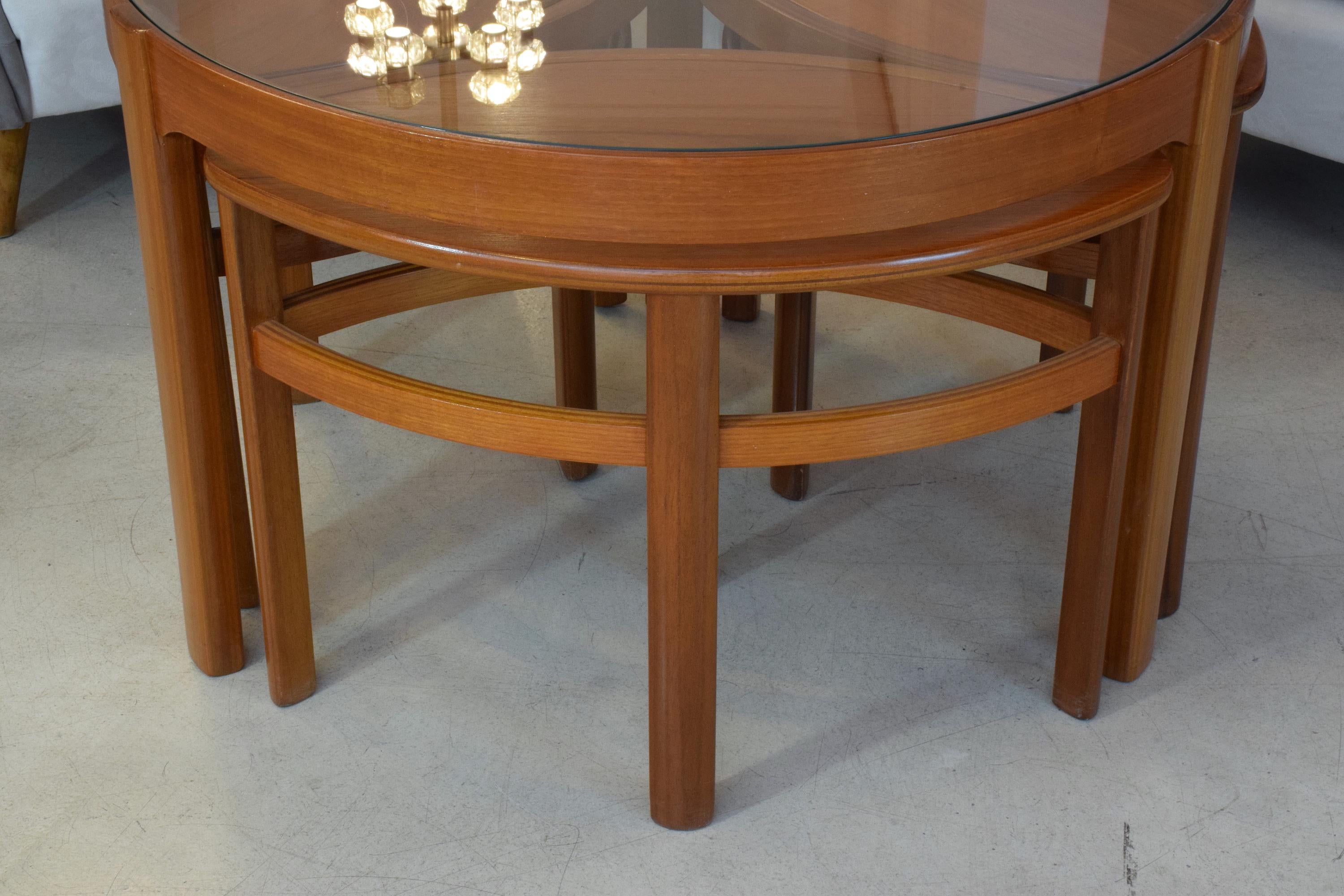 Midcentury Oak Three Coffee Nesting Tables by Nathan, 1960s 4