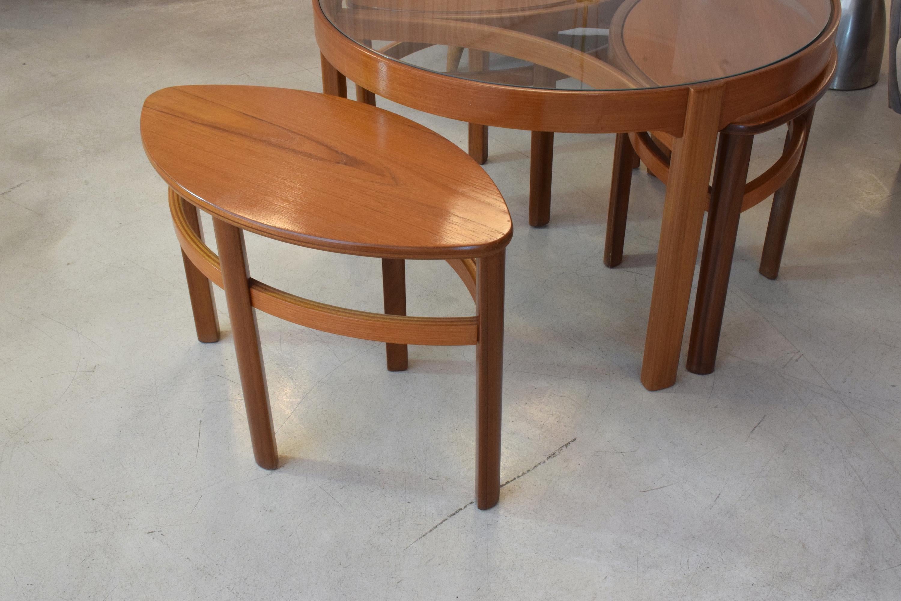 Midcentury Oak Three Coffee Nesting Tables by Nathan, 1960s 6