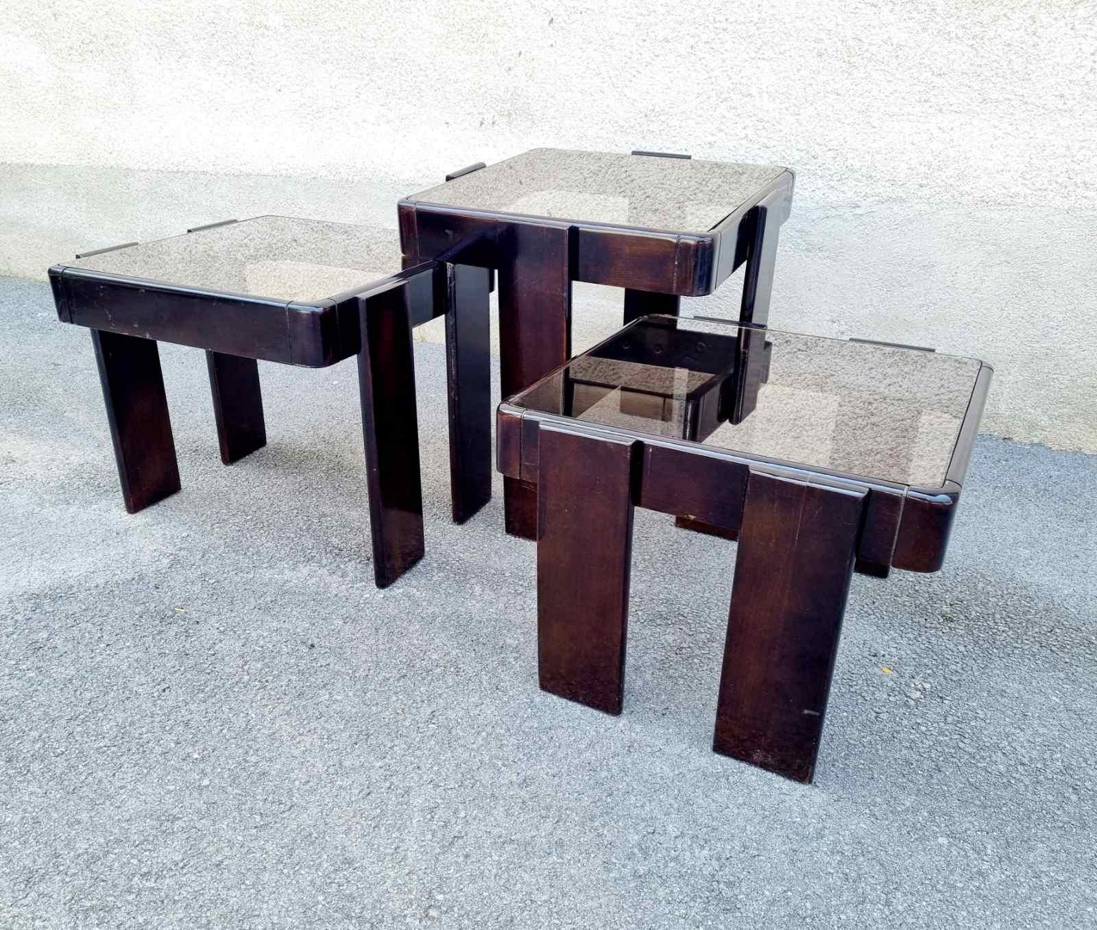 Mid-Century Modern Mid Century Nesting Tables Designed by Gianfranco Frattini for Meblo, Italy 70s For Sale