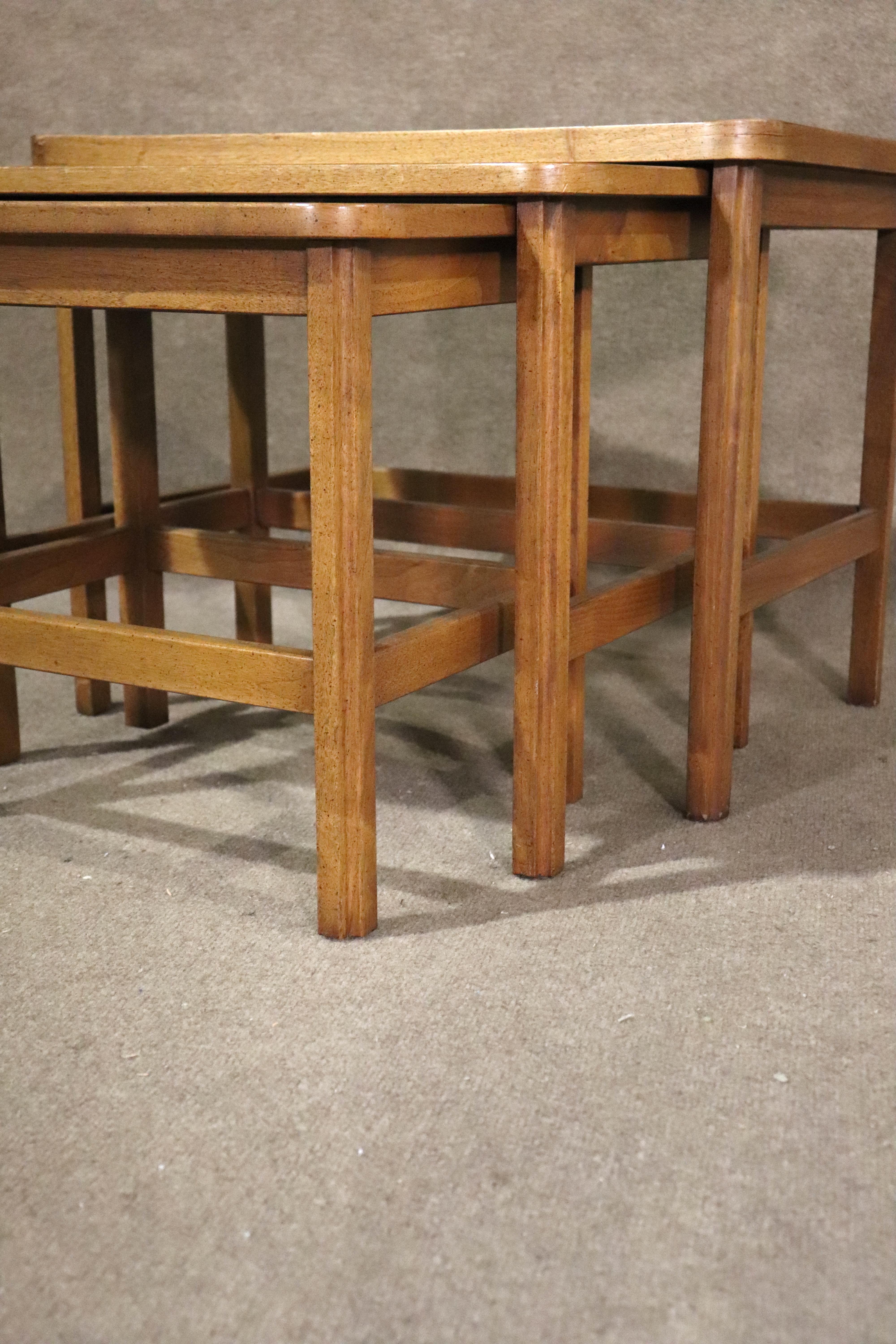 Mid-Century Nesting Tables For Sale 2