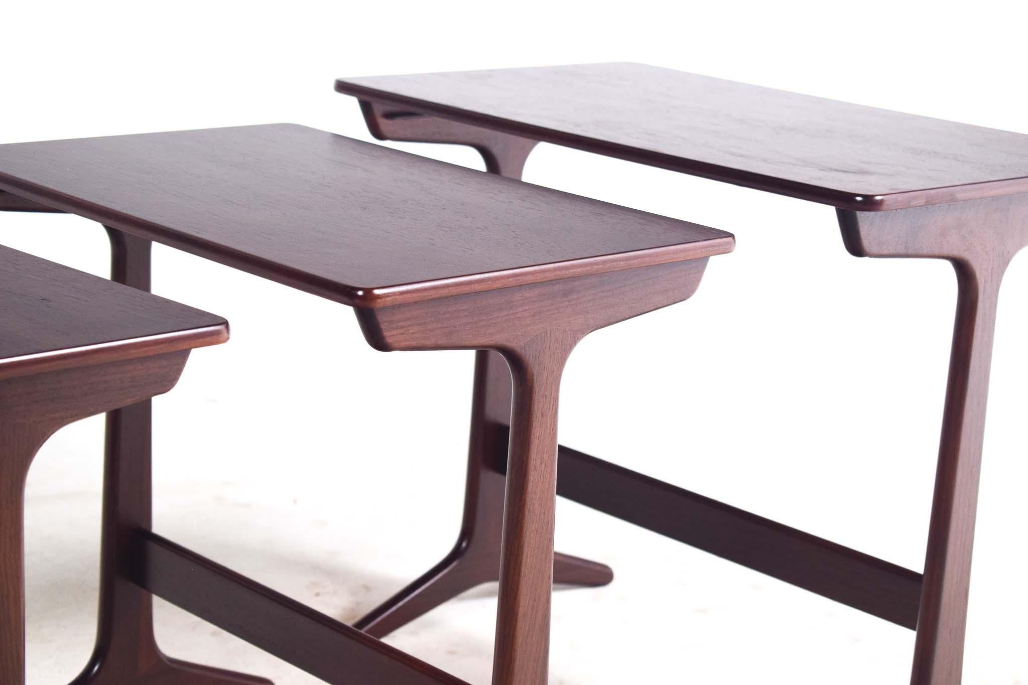 Mid Century Nesting Tables, HM100 by Erling Torvits for Heltborg Mobler For Sale 1