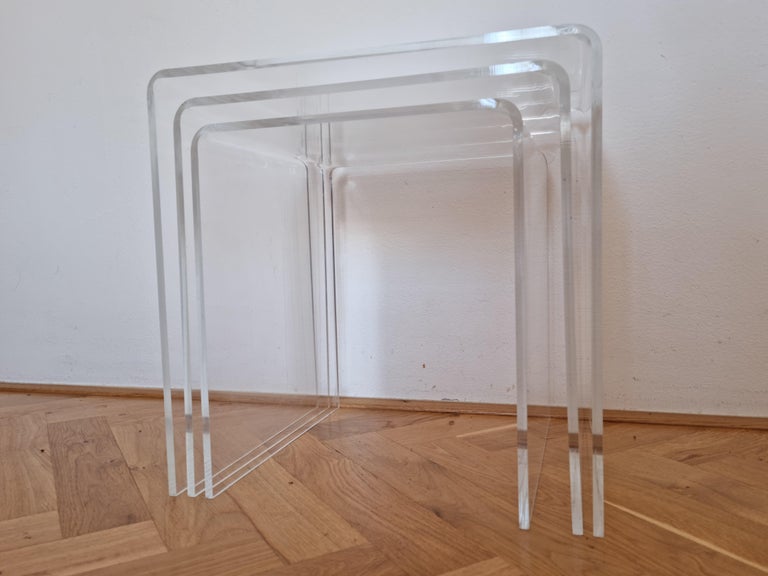 Mid Century Nesting Tables, Plexiglass, Italy, 1970s For Sale at 1stDibs