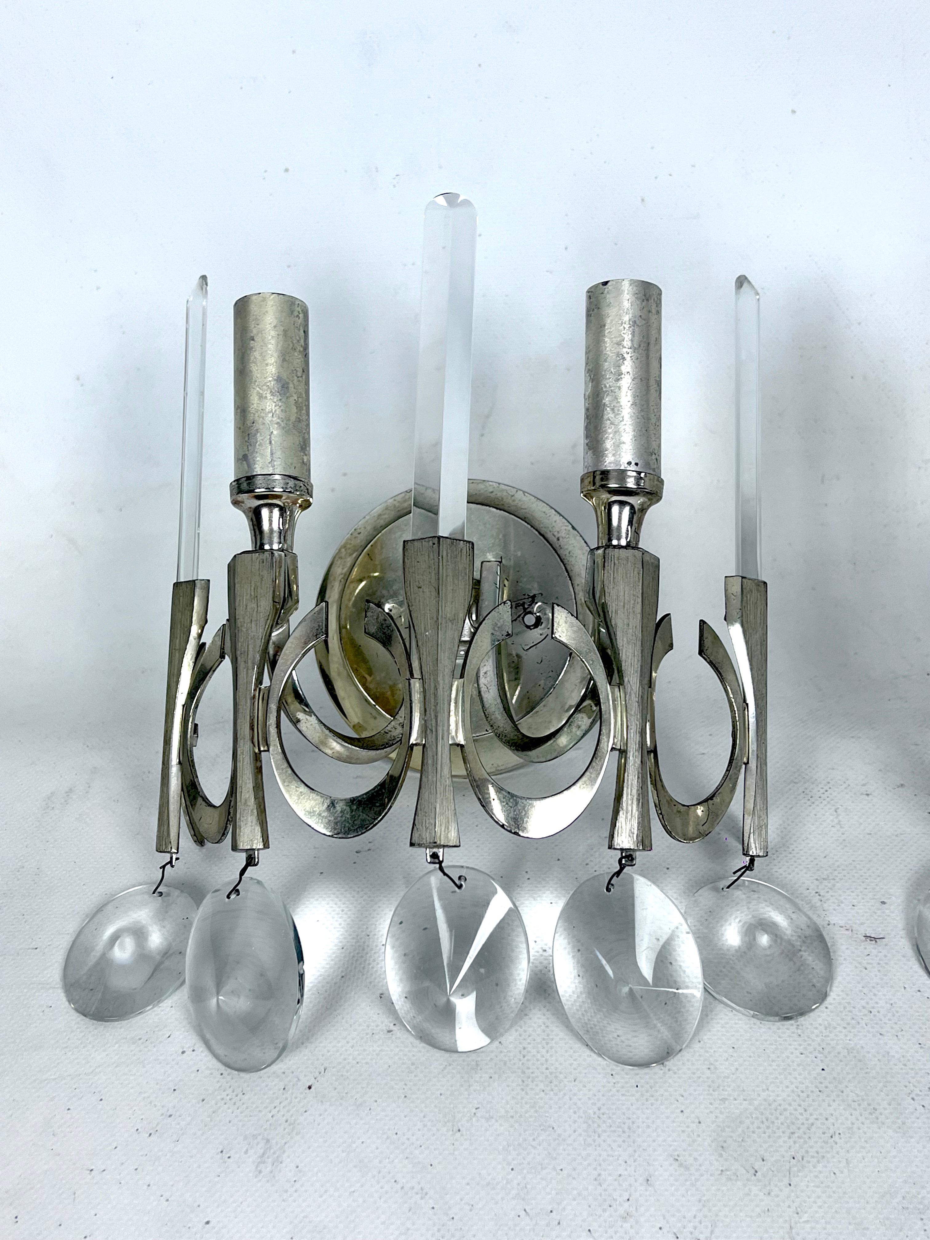 Brass Mid-Century nicheled brass and glass sconces by Sciolari. Labeled. Italy 1960s For Sale