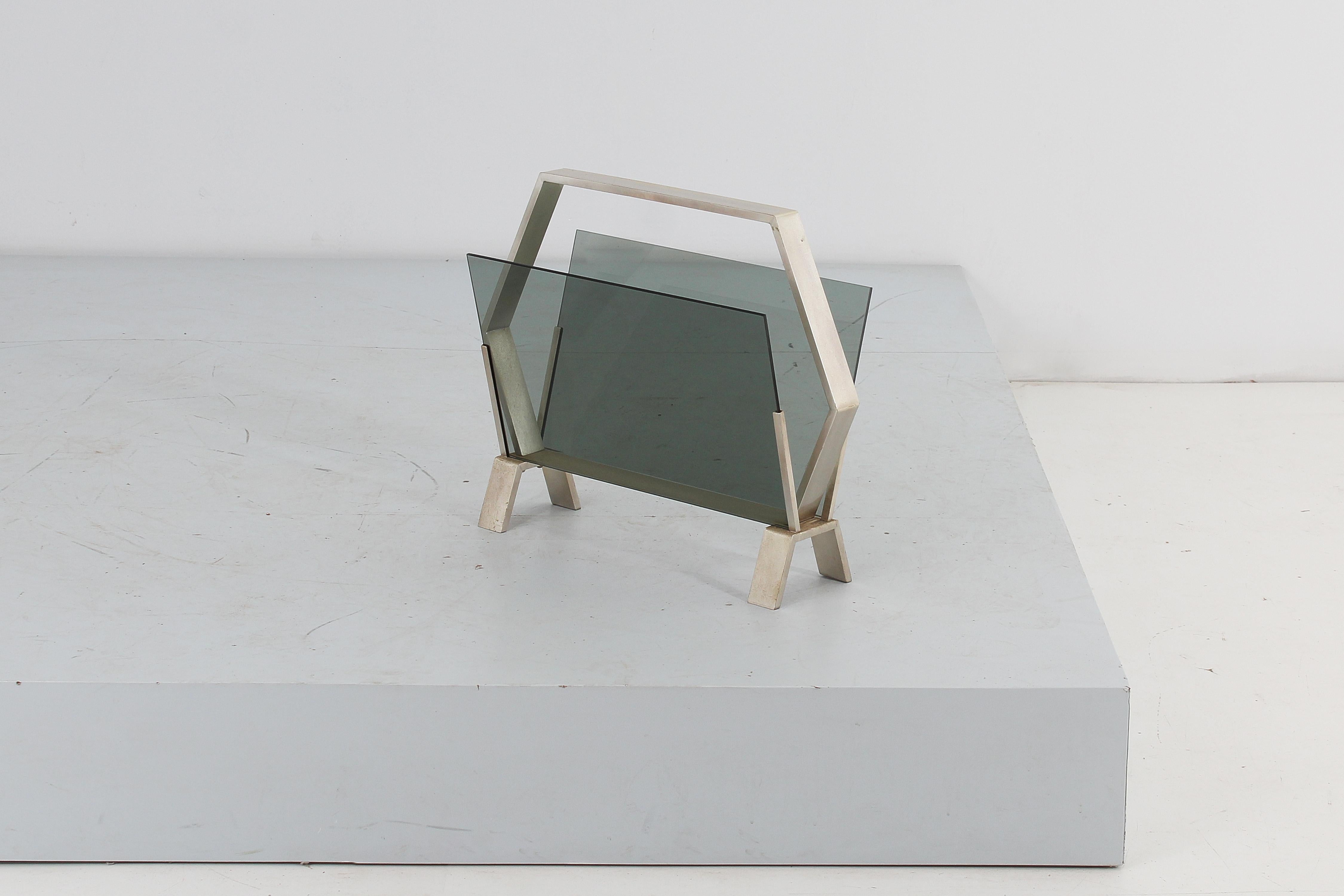 Italian Midcentury Nickel-Plated Brass and Smoked Glass Magazine Rack, Italy, 1960s For Sale