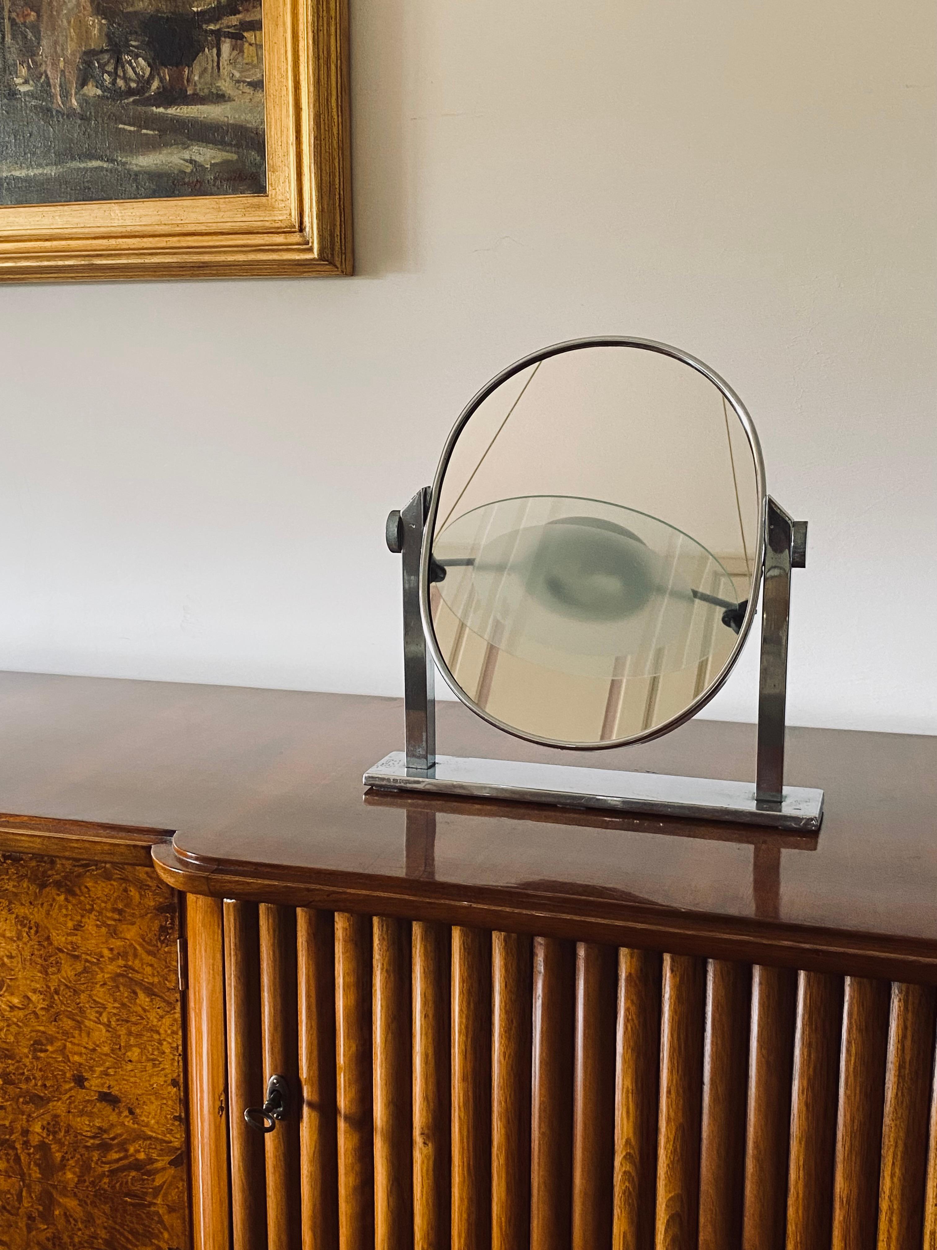 Italian Midcentury Nickel-Plated Brass Table Mirror / Vanity, Italy, 1960s For Sale