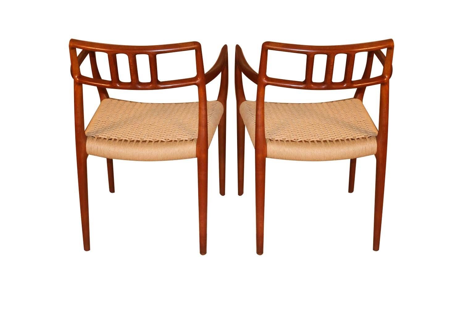 Fauteuils en teck Niels Moller modèle 64 du milieu du siècle dernier Bon état à Baltimore, MD