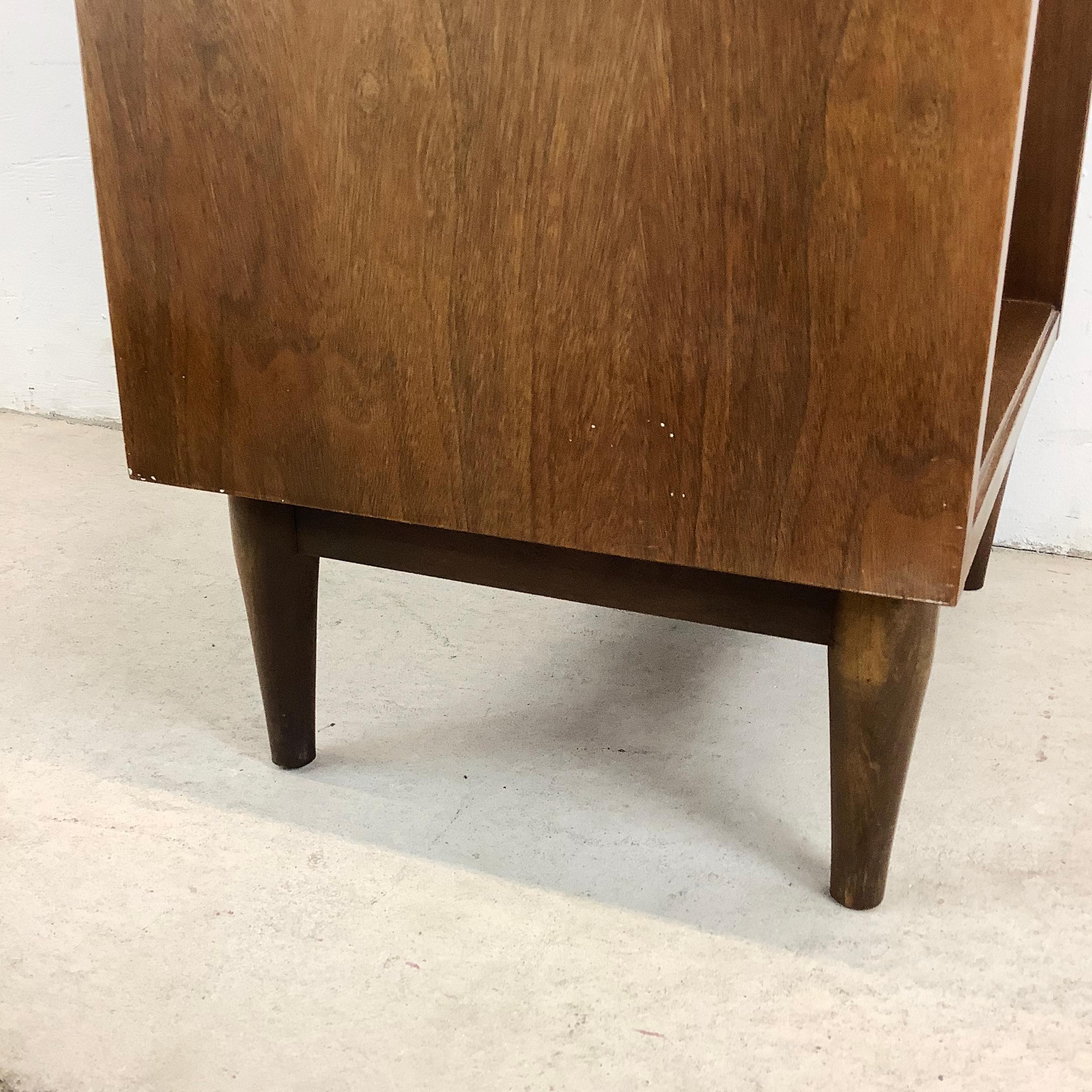 Table de nuit Mid-Century 4