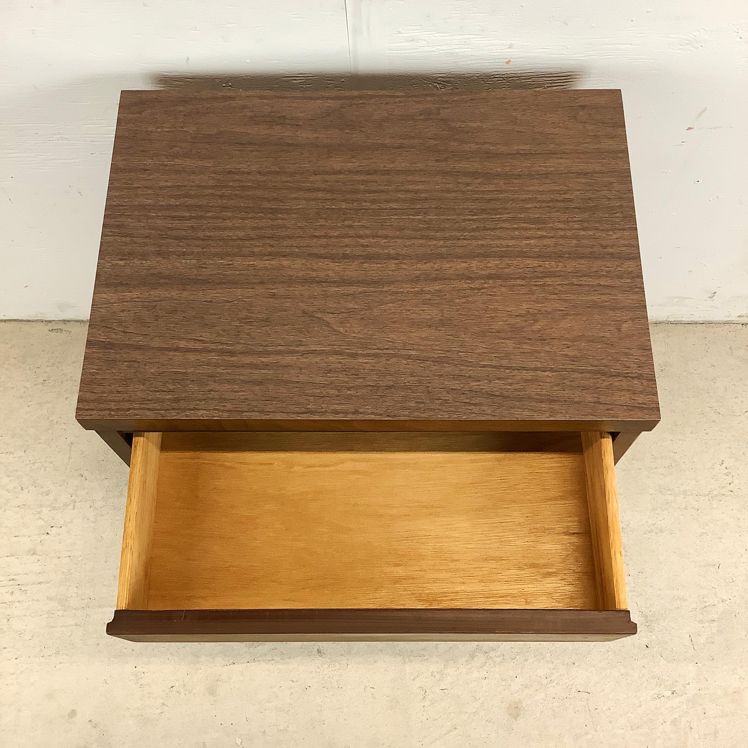 Unknown Mid-Century Nightstand For Sale