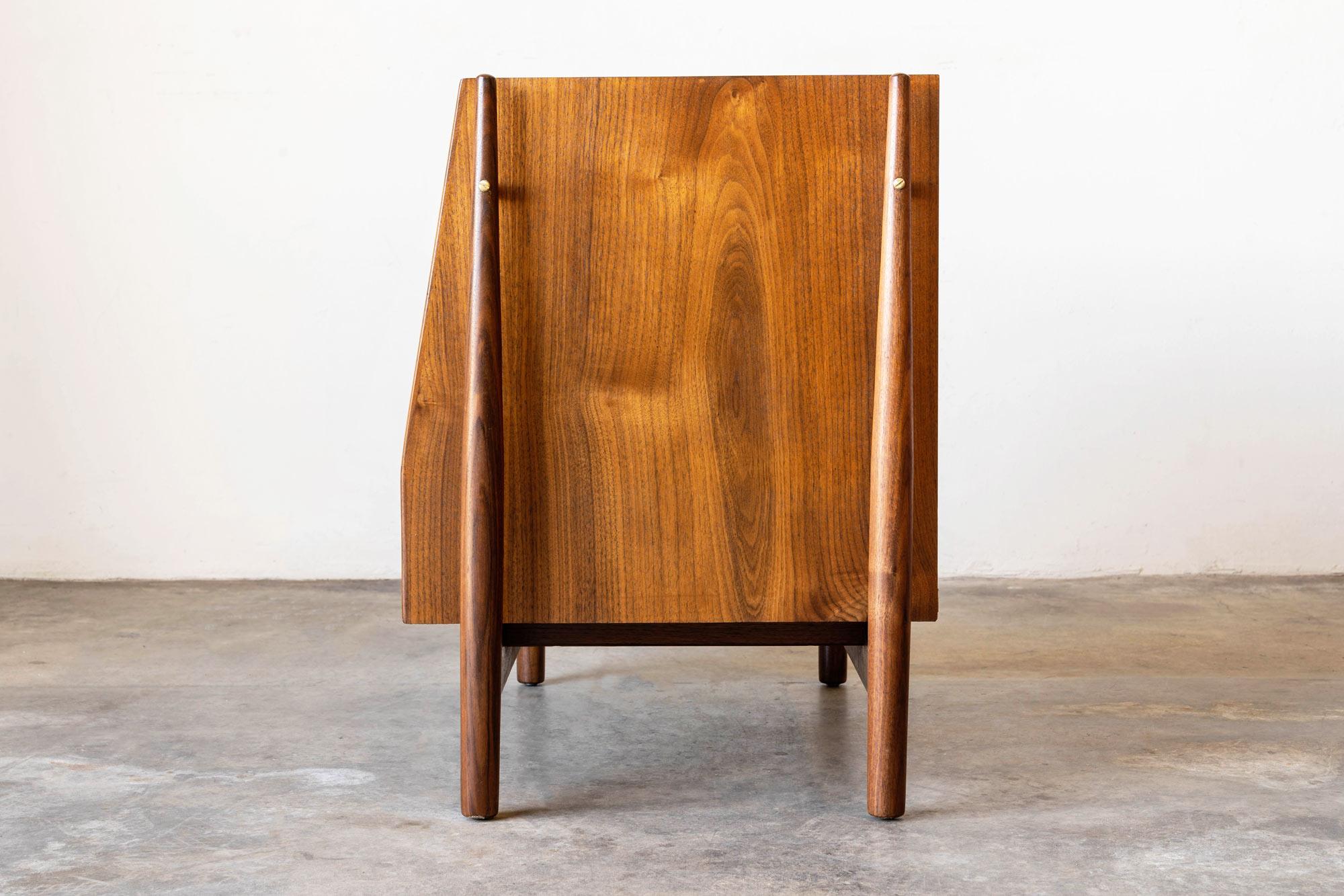 Mid Century Nightstand in Walnut by Kipp Stewart & Stewart MacDougall In Good Condition In Las Vegas, NV