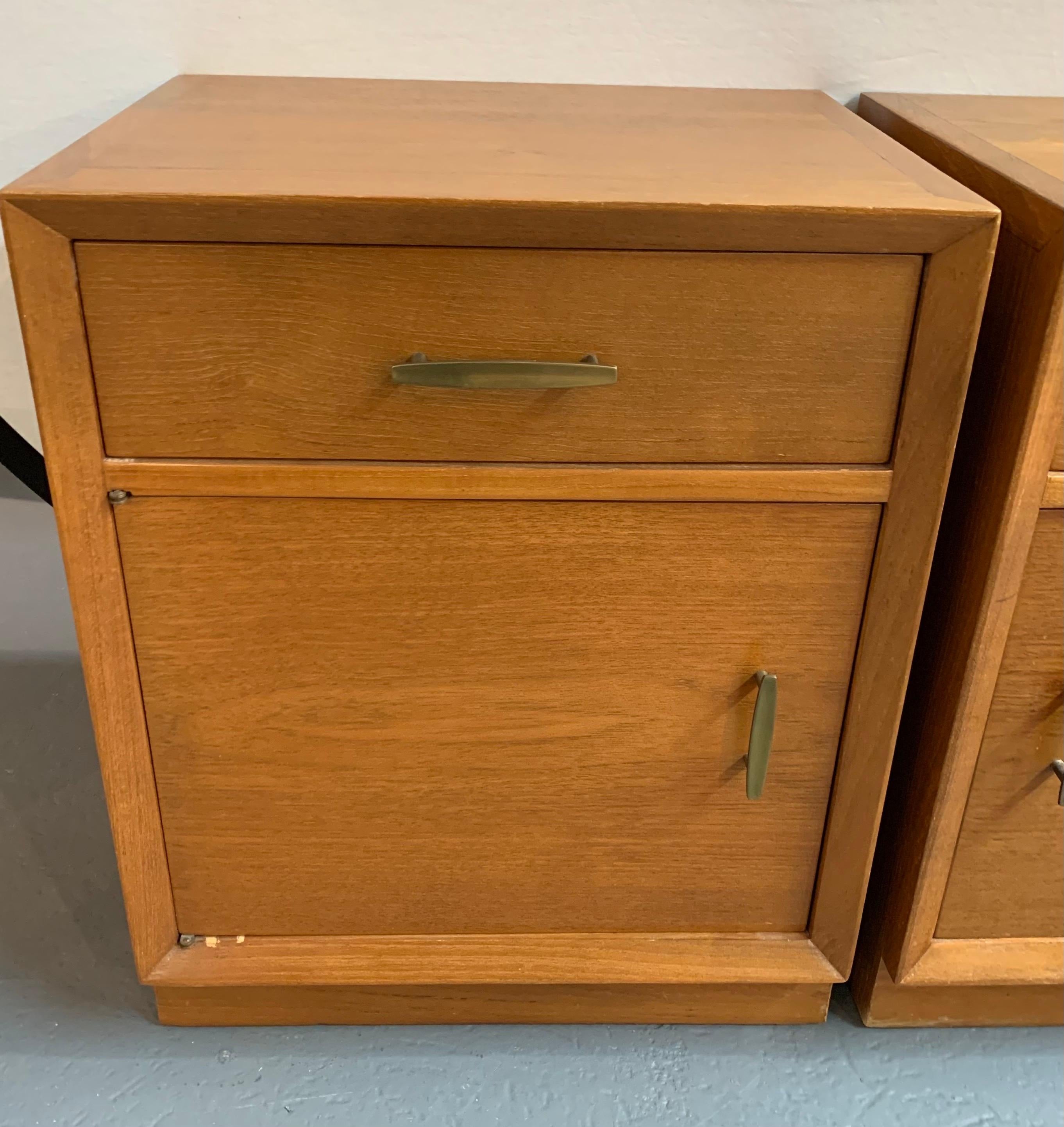 Mid Century Nightstands Bedside Tables, Pair 2