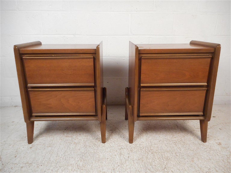 Mid Century Nightstands By Grand Rapids Furniture Co A Pair For