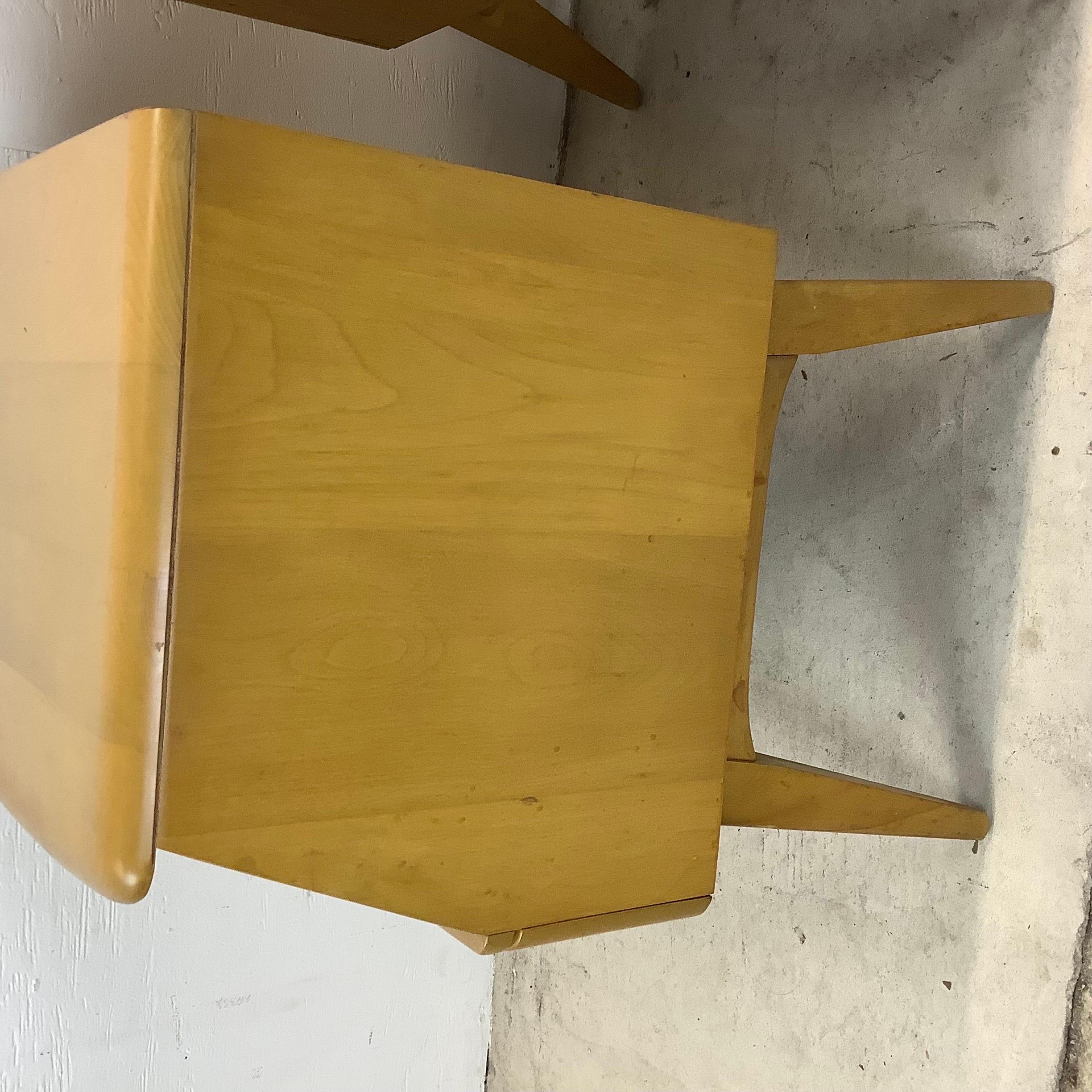 Mid-Century Nightstands by Heywood-Wakefield- a Pair 10