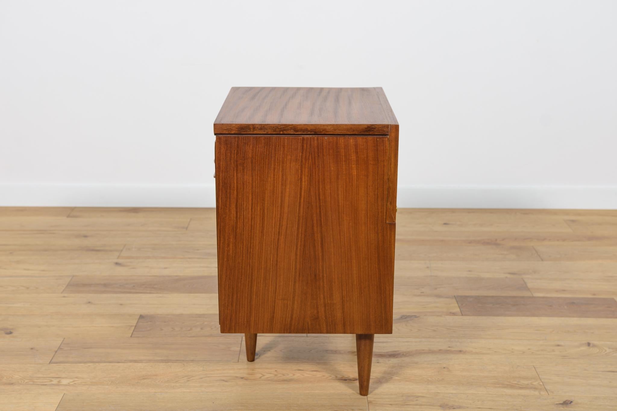 Mid-Century Nightstands from White & Newton, 1960s, Set of 2 1