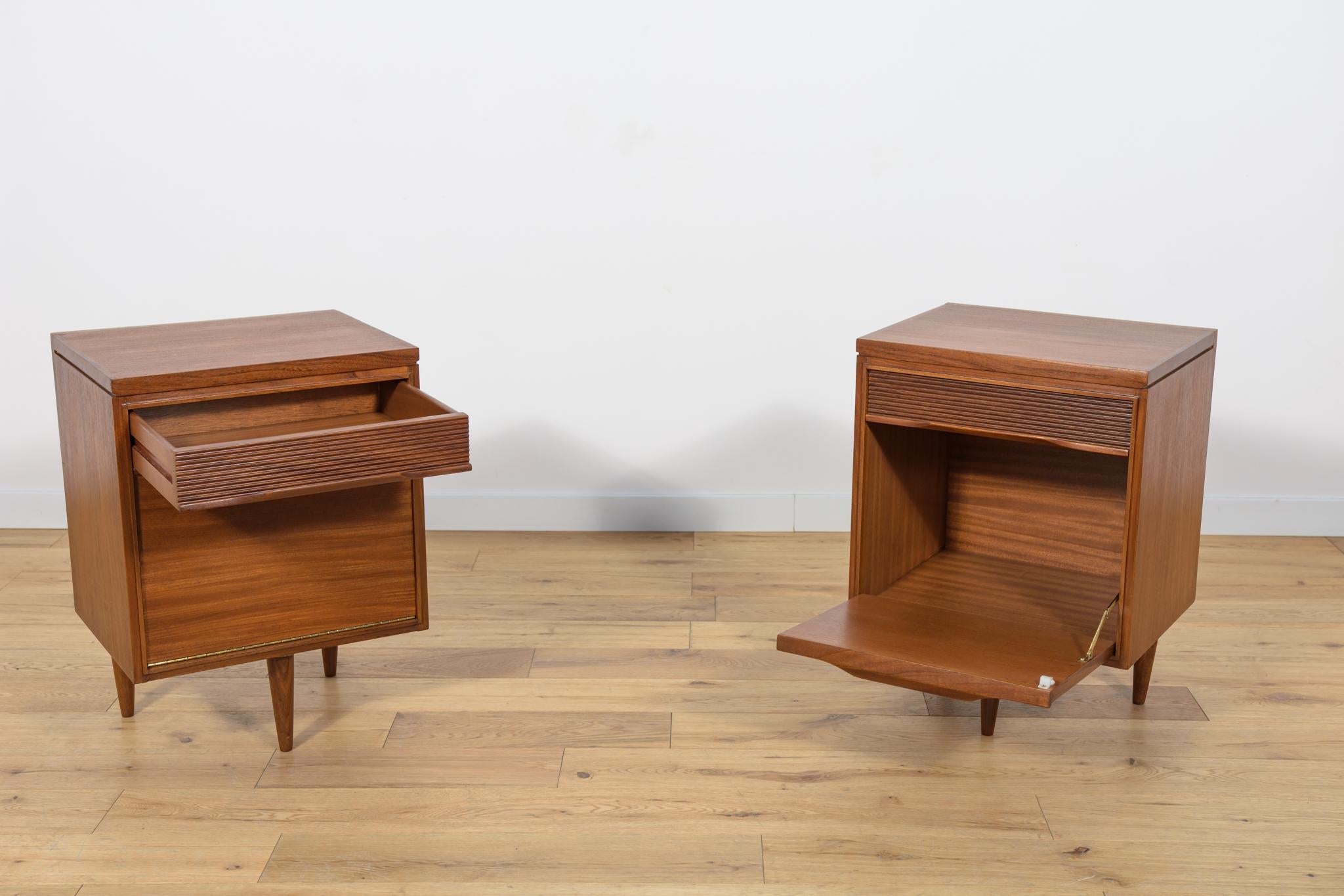 Mid-Century Nightstands from White & Newton, 1960s, Set of 2 6