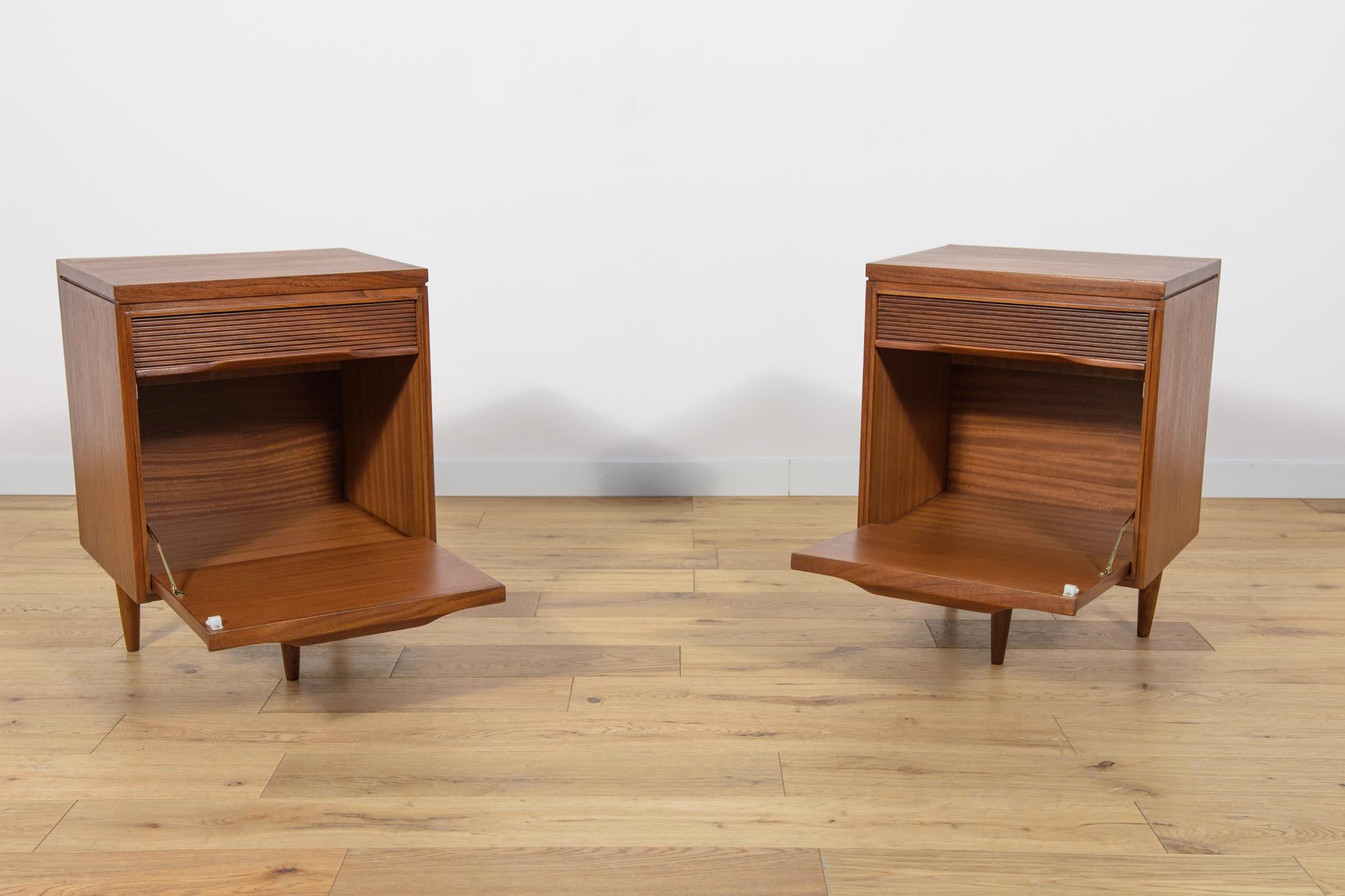 Mid-Century Nightstands from White & Newton, 1960s, Set of 2 7