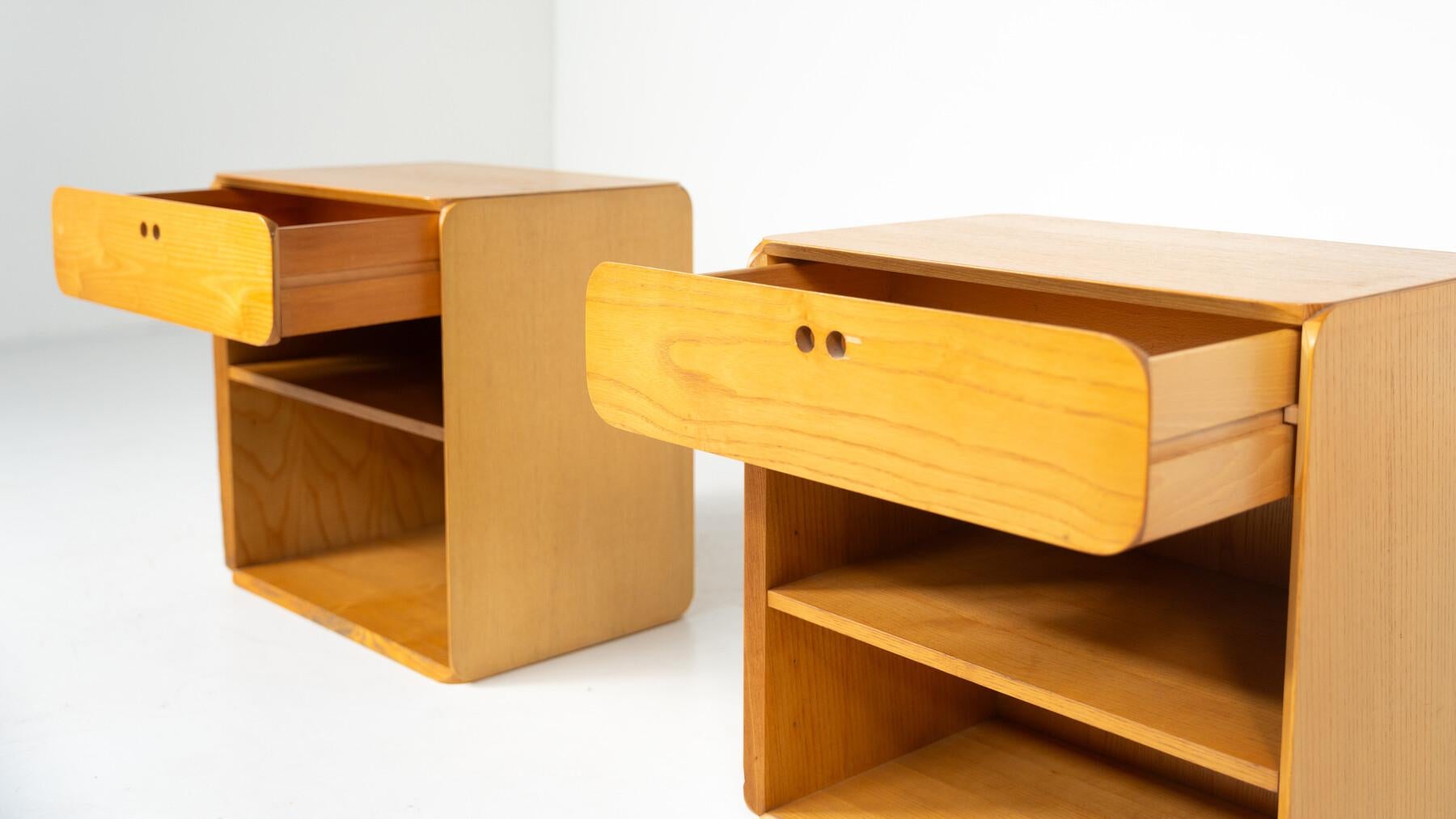 Mid-Century Nightstands/ Sidetables by Derk Jan de Vries for Domus, 1960s For Sale 3