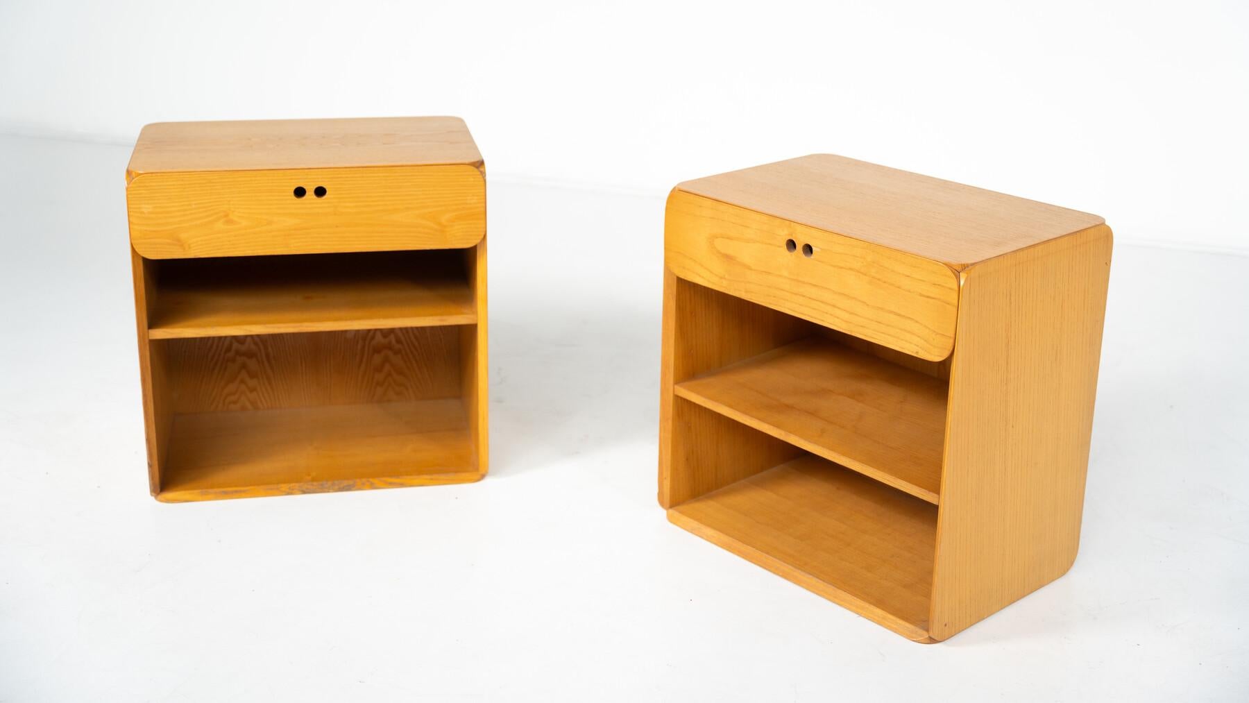 Mid-Century Nightstands/ Sidetables by Derk Jan de Vries for Domus, 1960s

Sold individually 

price per piece
