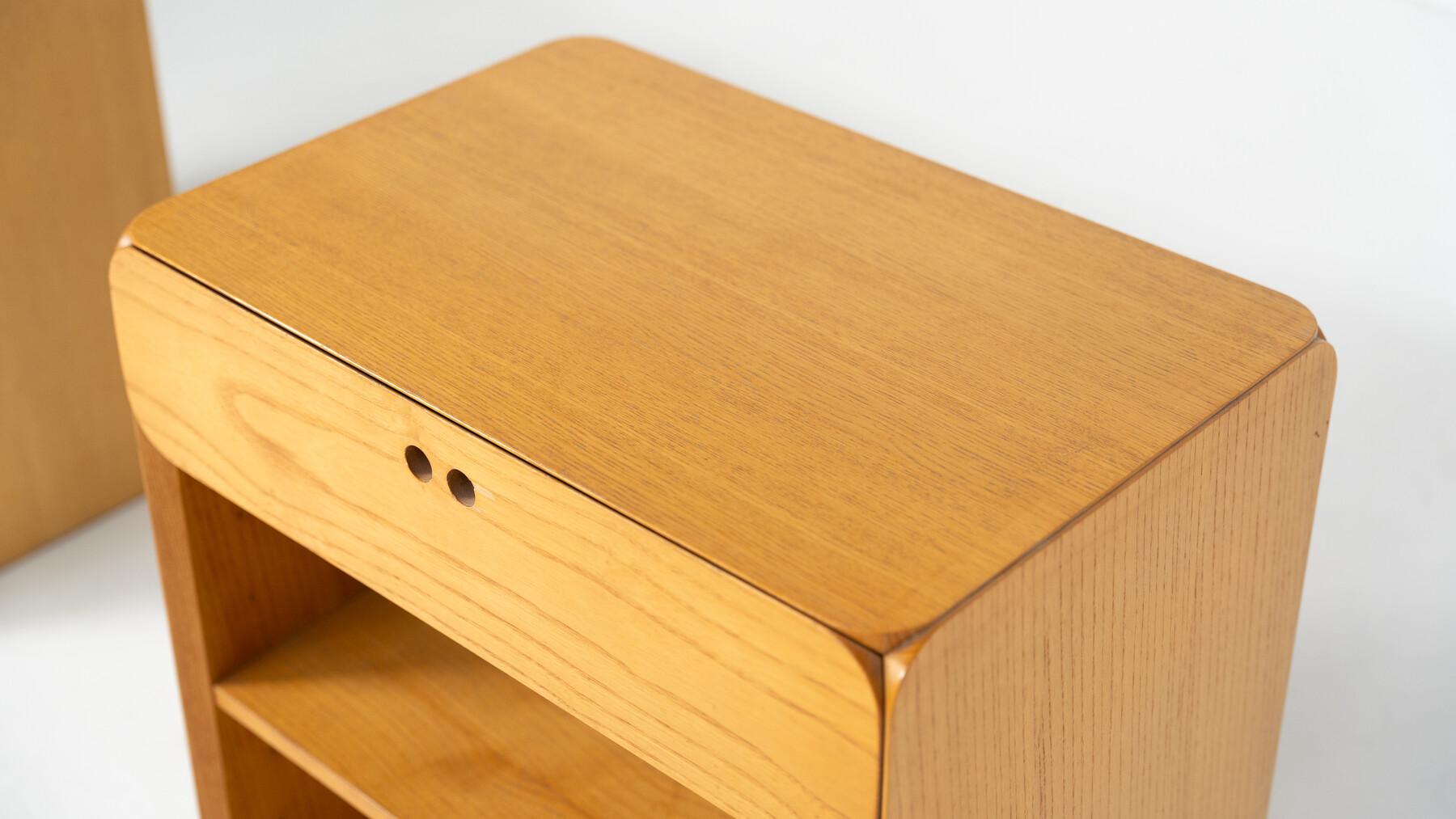 Mid-Century Nightstands/ Sidetables by Derk Jan de Vries for Domus, 1960s For Sale 2