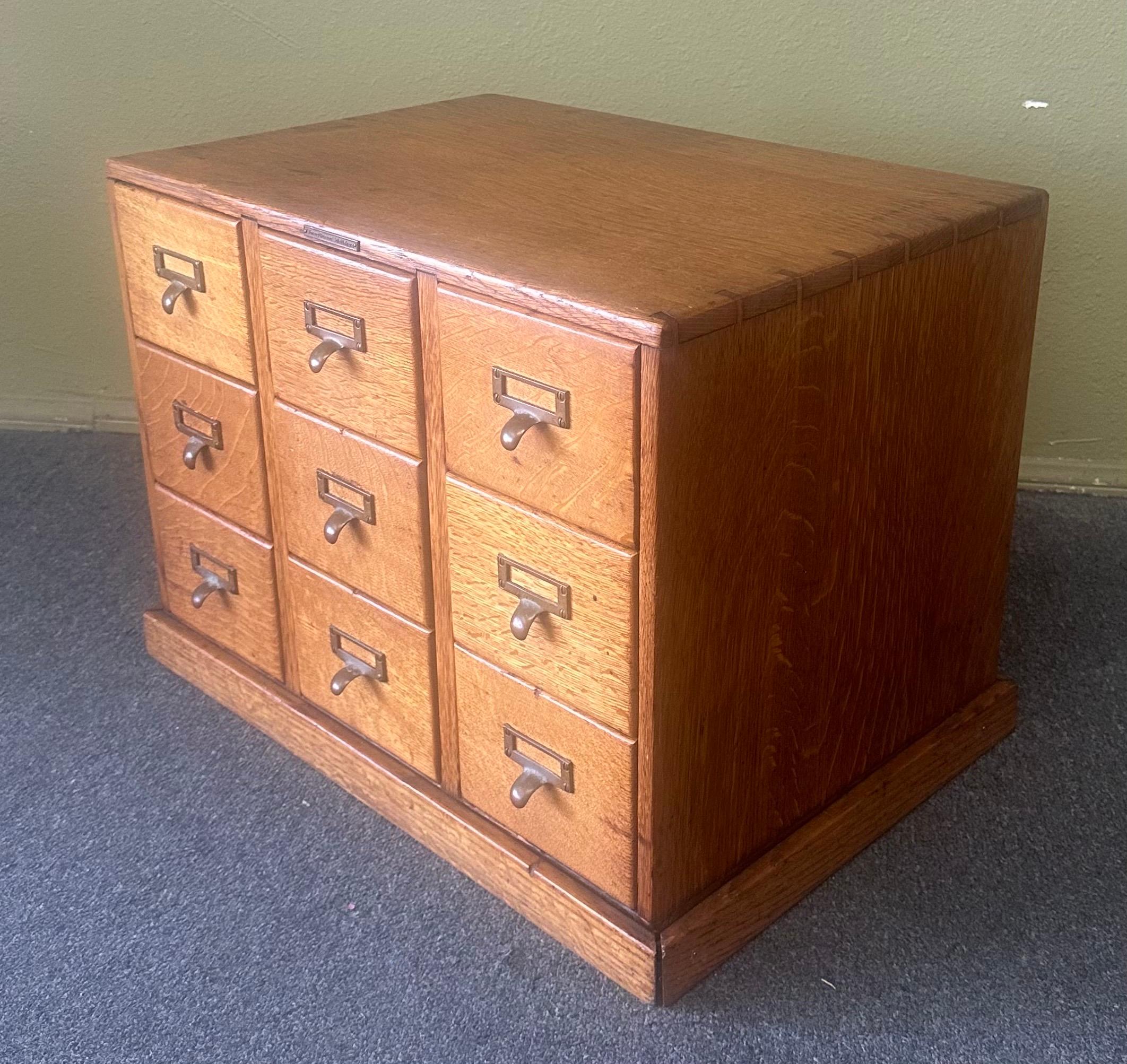 Mid-Century Nine Drawer Library Card Catalog by Library Bureau Sole Makers In Good Condition For Sale In San Diego, CA