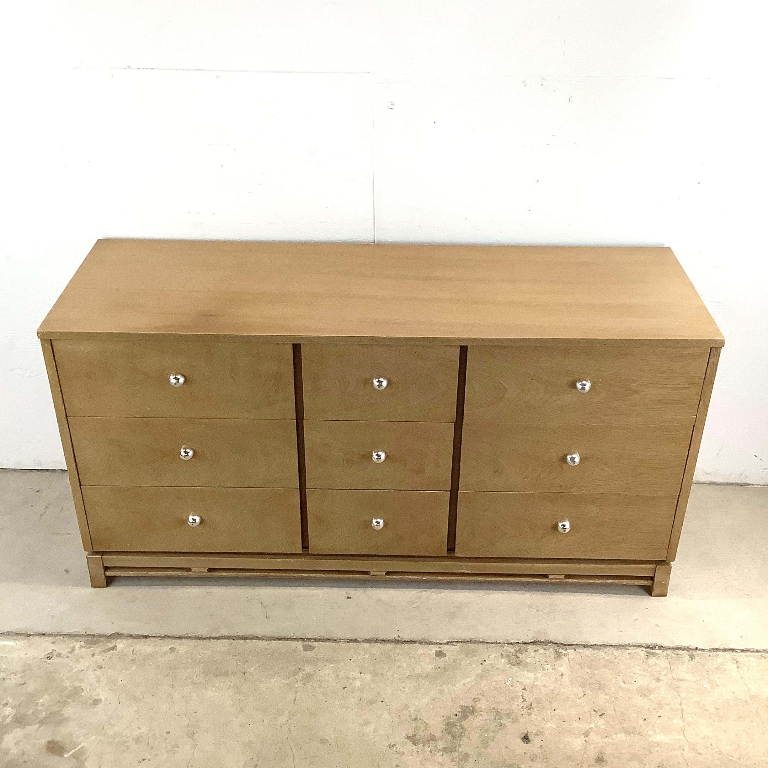 Mid-Century moderno Comò a nove cassetti Simplex di Kent Coffey, metà secolo.