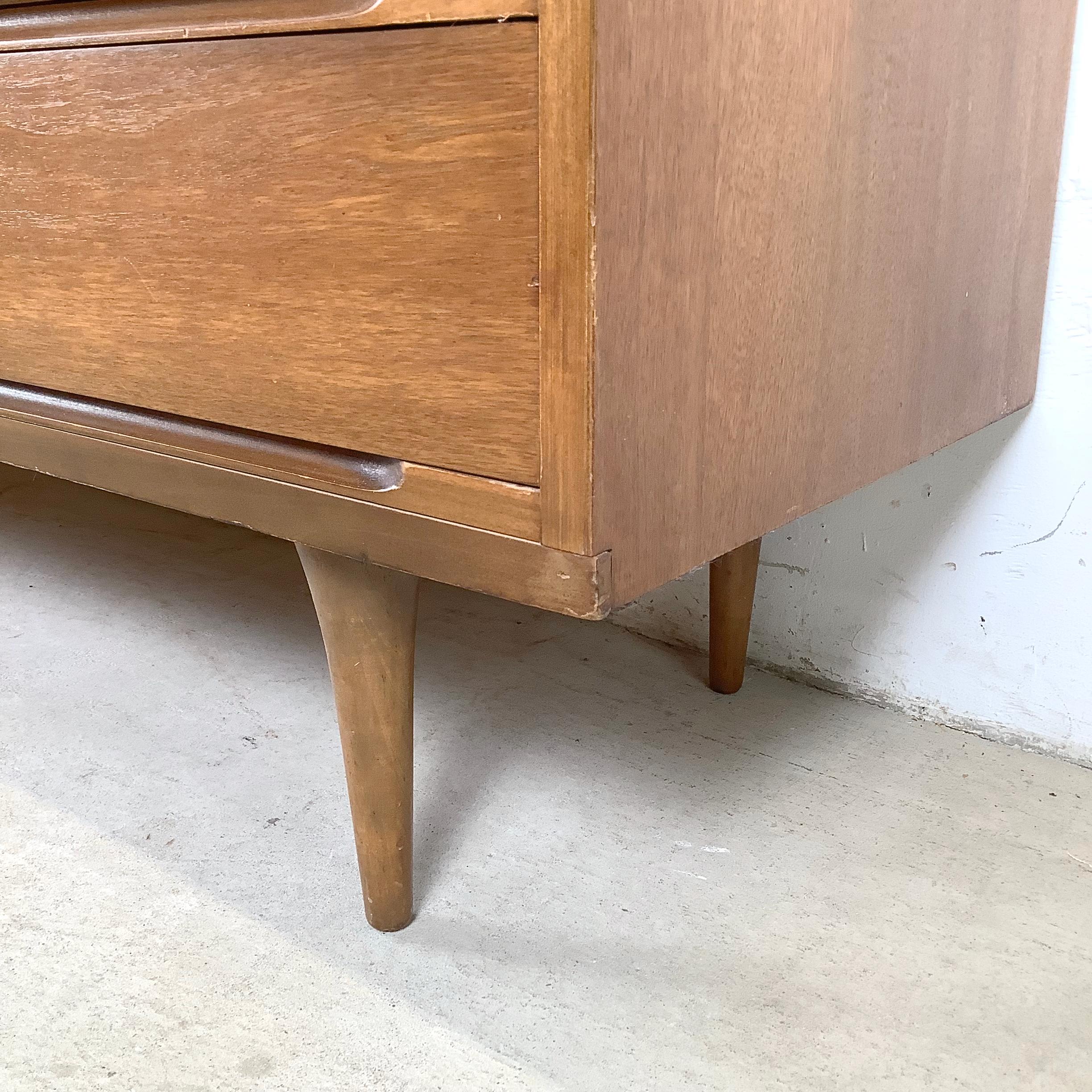 Mid-Century Nine Drawer Walnut Bedroom Dresser For Sale 3