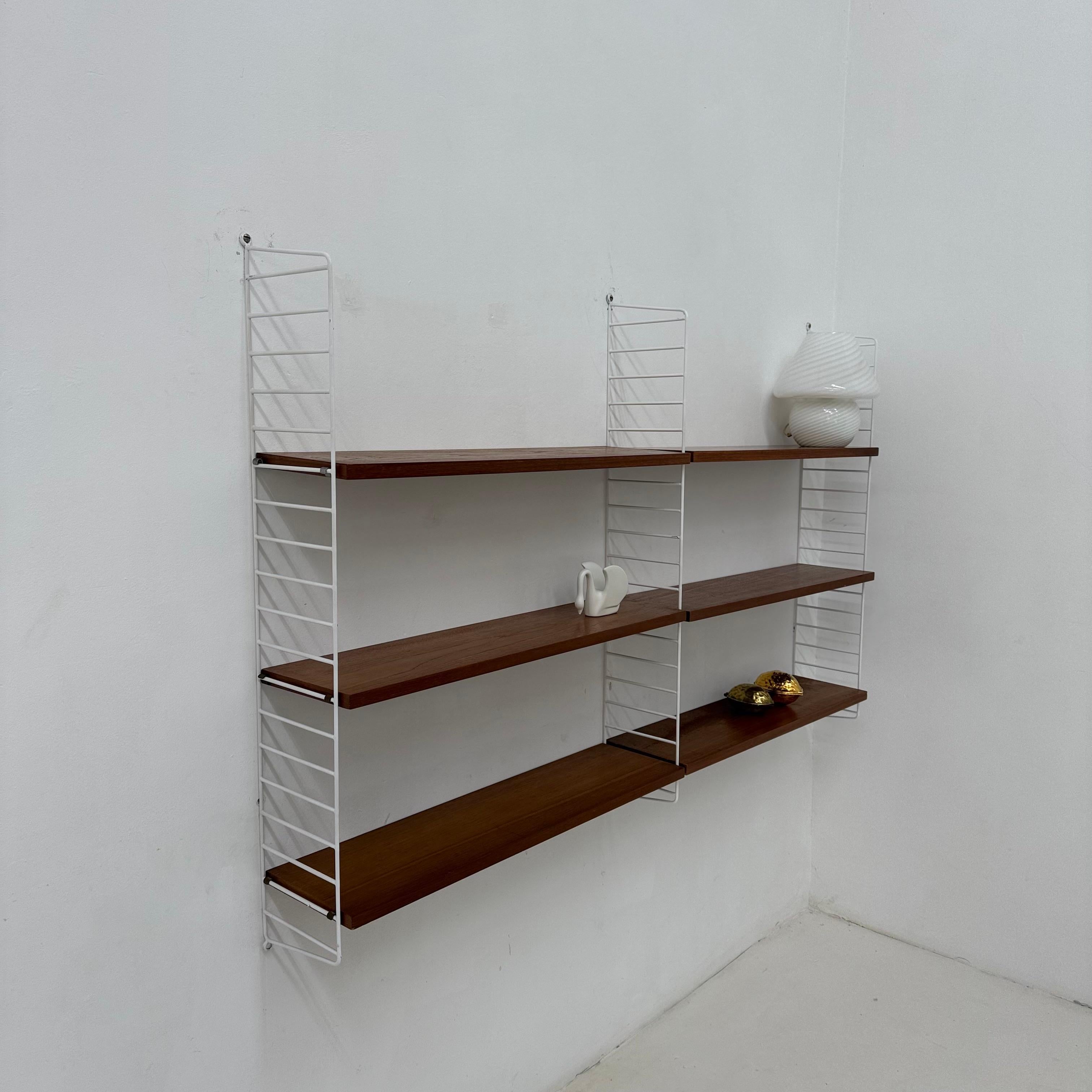 Mid-Century Nisse Strinning string design teak wall unit , 1960s In Good Condition For Sale In Delft, NL
