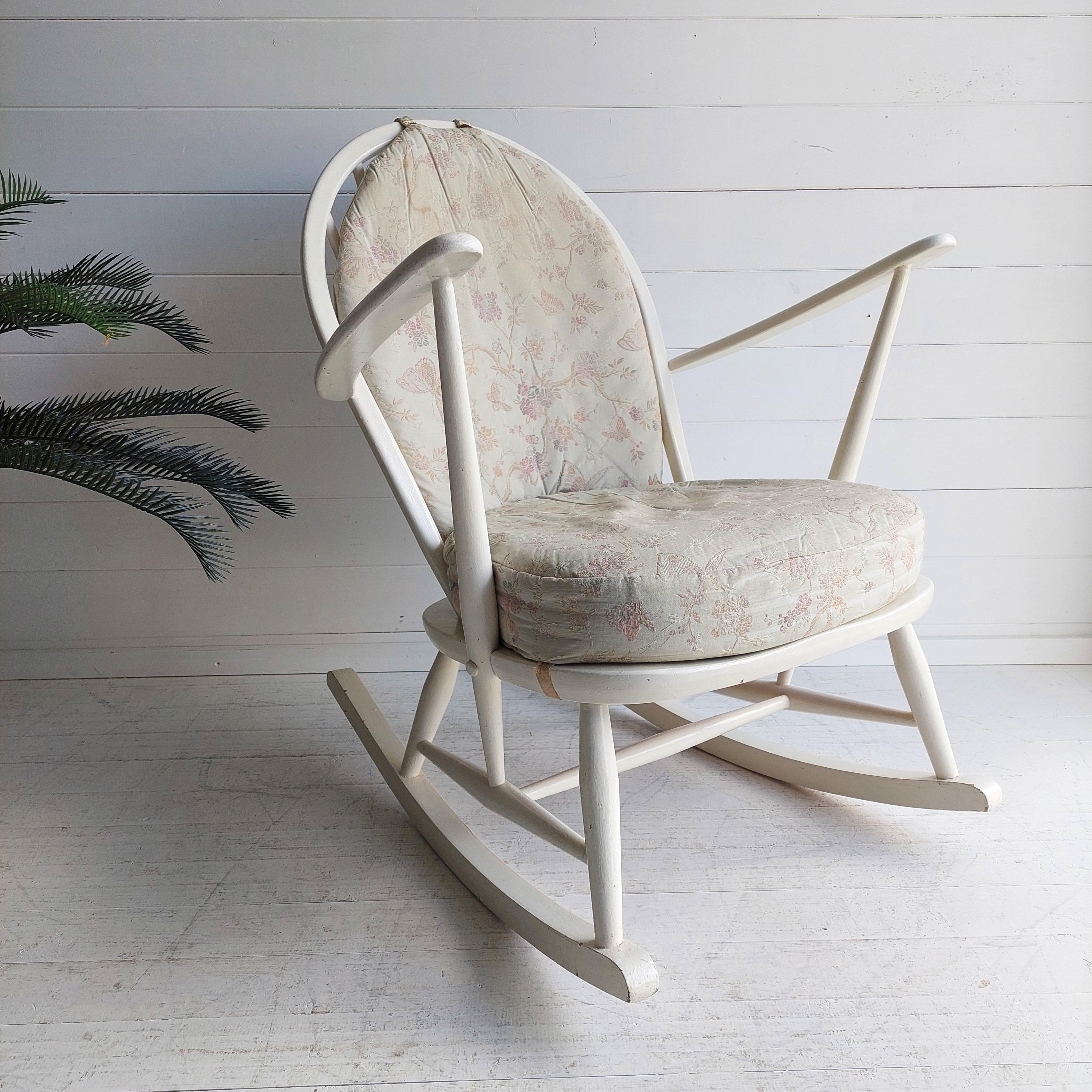 Midcentury No 470 Windsor Rocking Chair by Lucian Ercolani for Ercol, 1960s 10