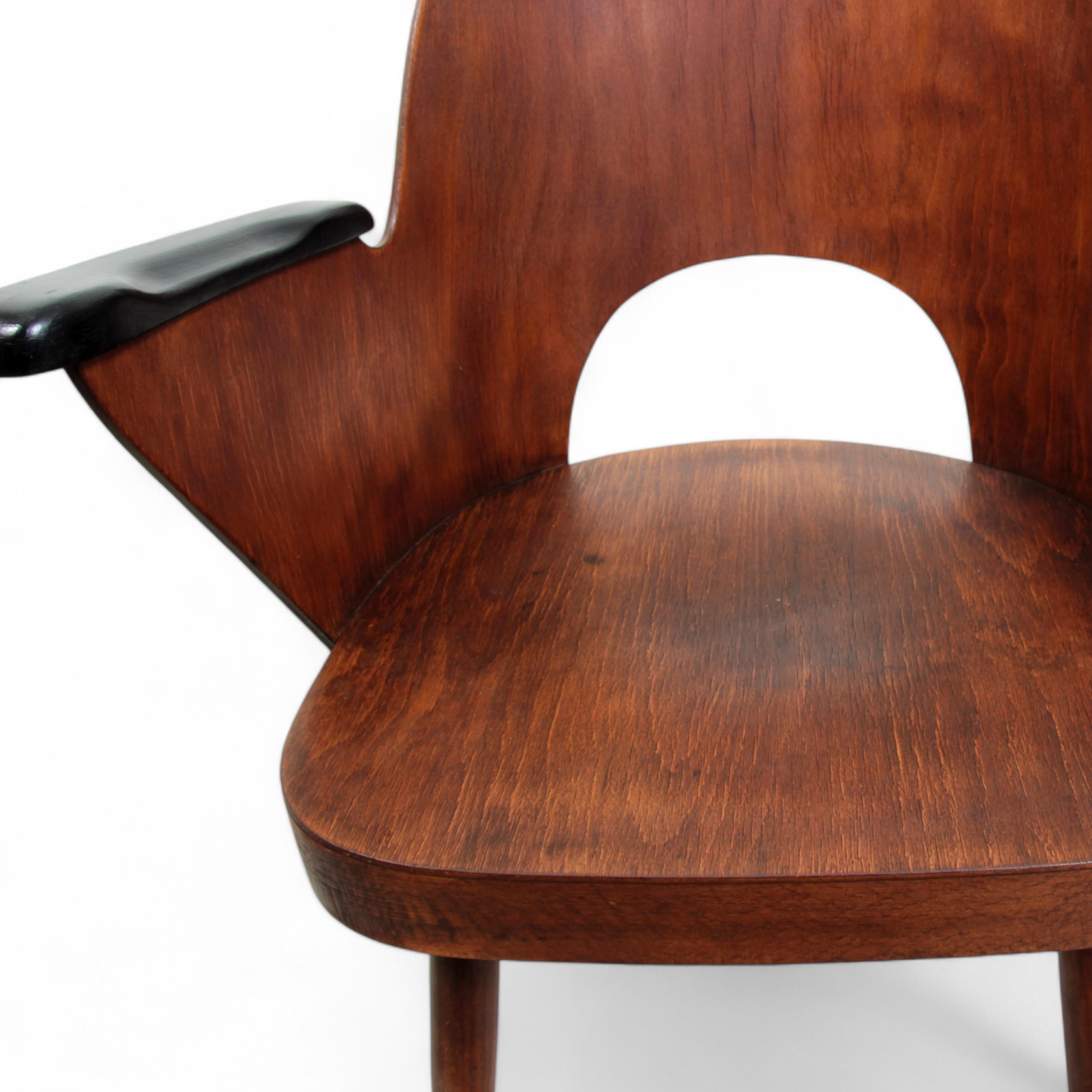 Mid Century No.515 armchair by Oswald Haerdtl for Thonet/TON In Good Condition For Sale In PRAHA 5, CZ