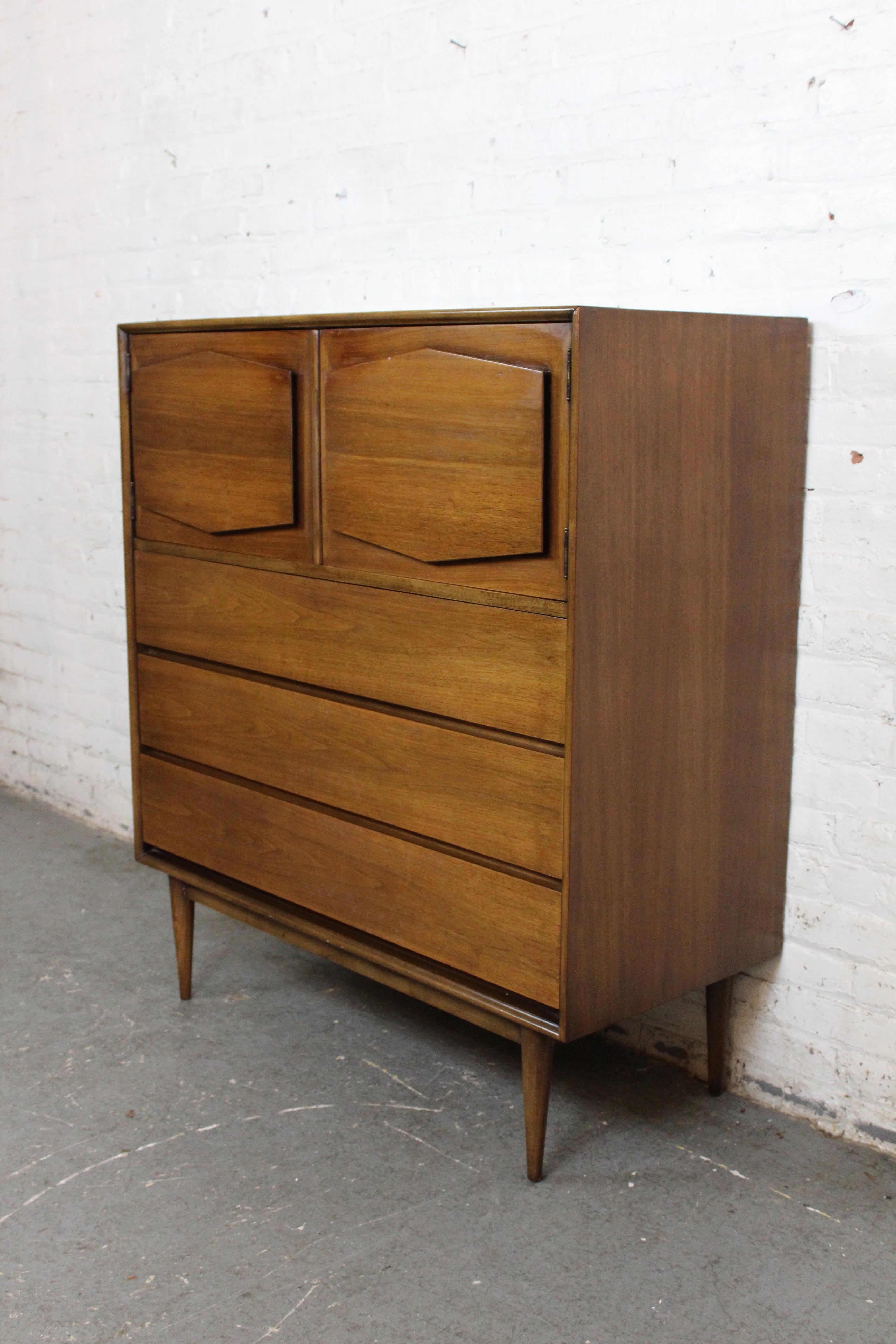 Mid-Century moderno Cassapanca da gentiluomo di metà secolo 