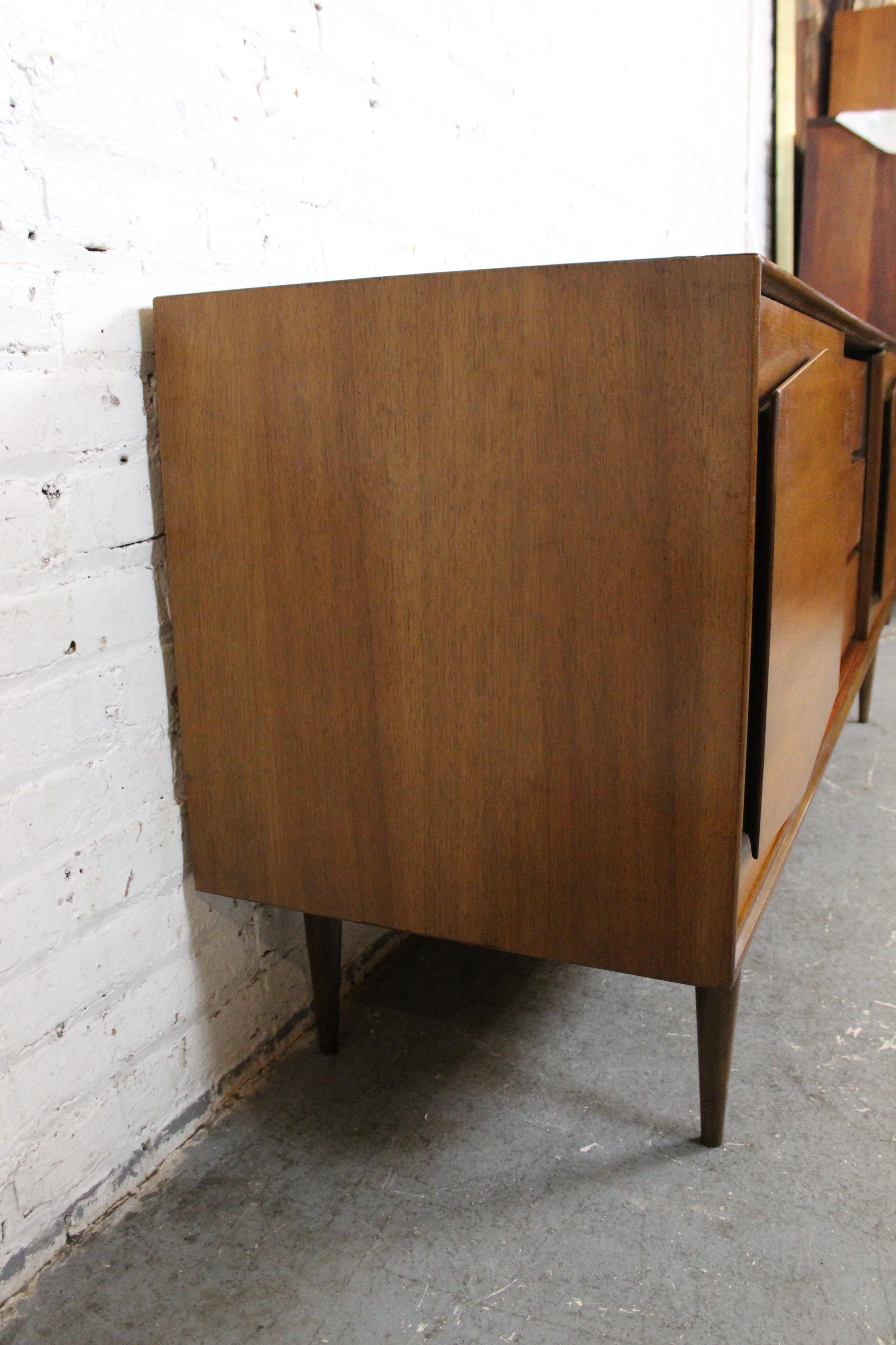 Credenza 