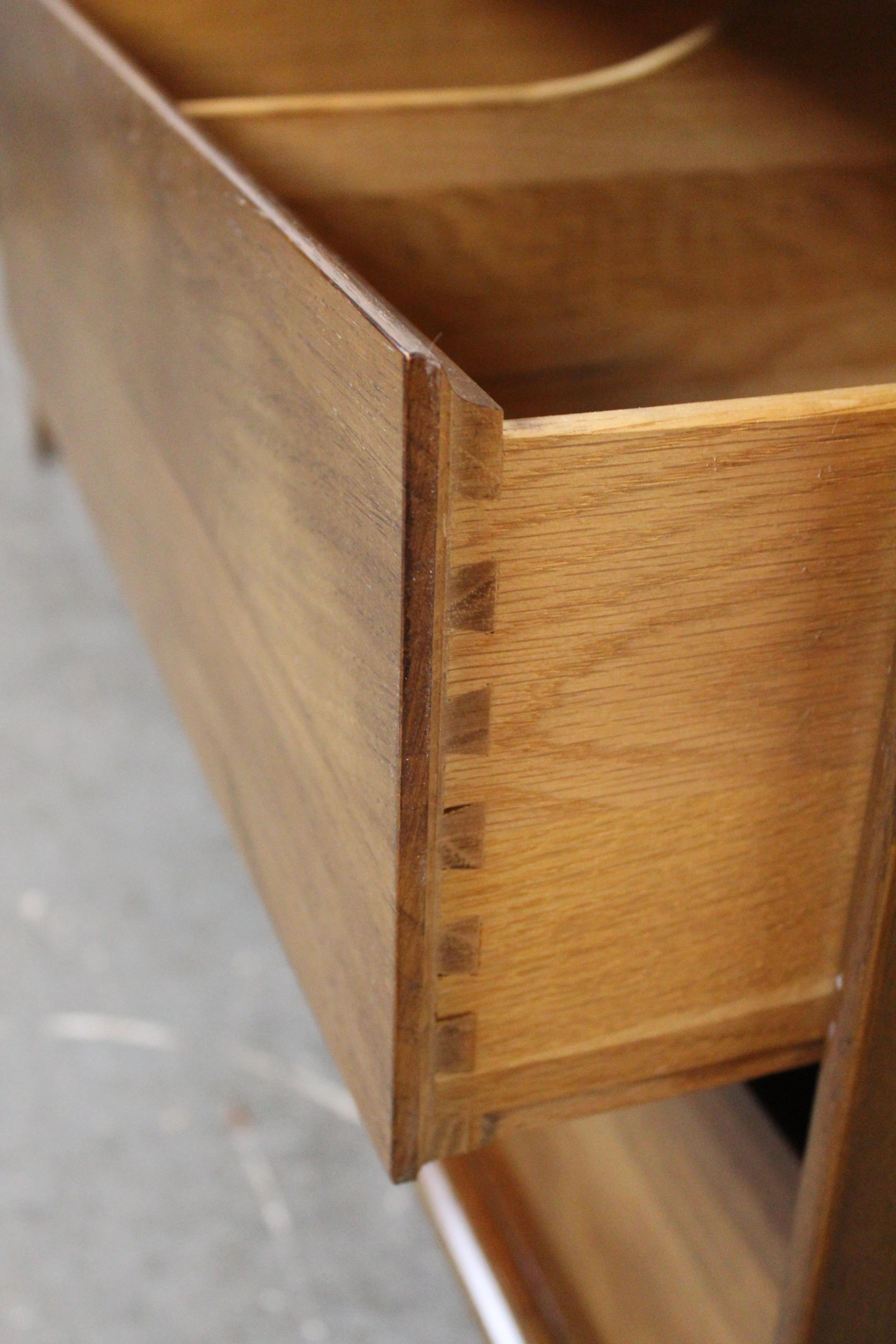Credenza 