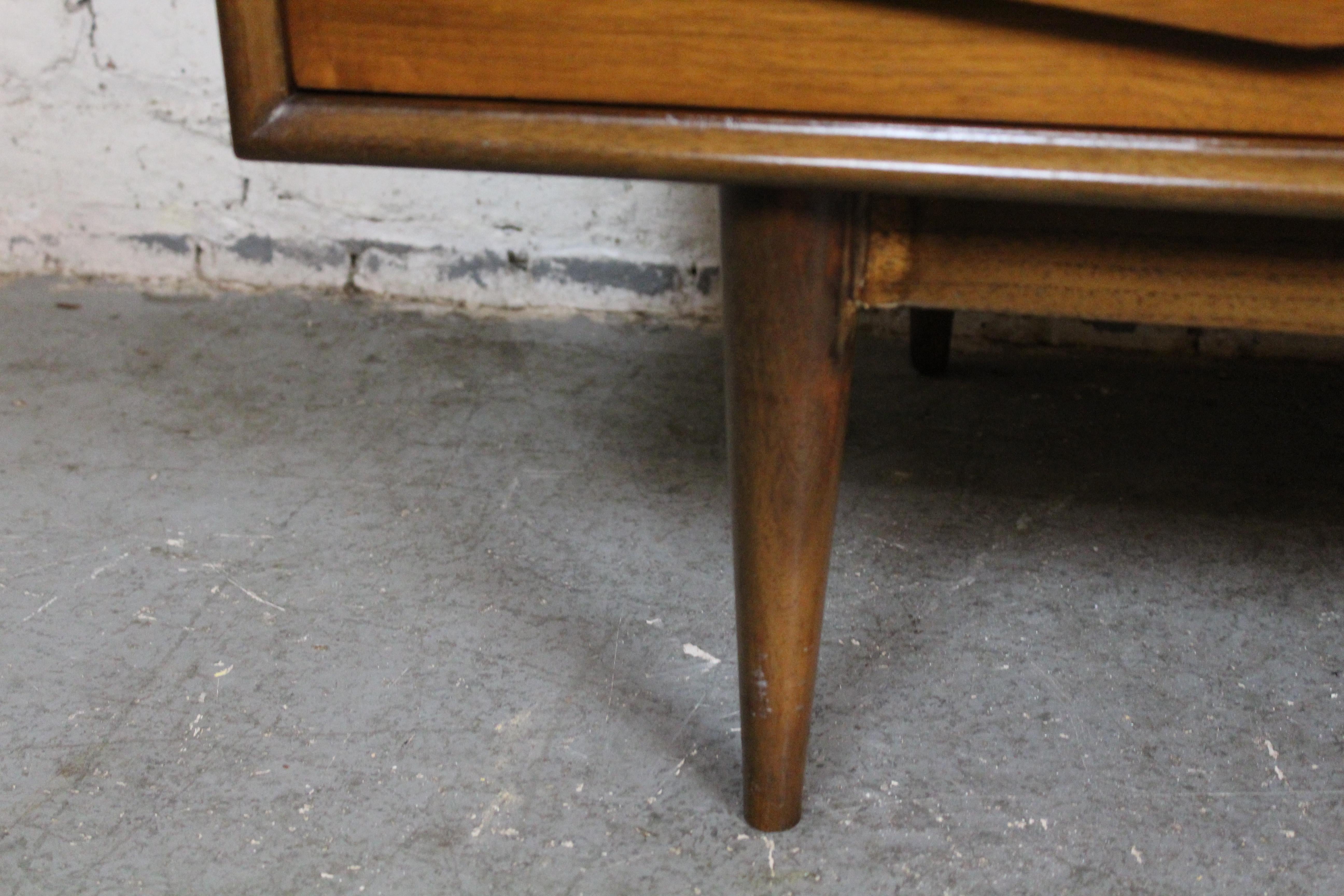 Credenza 