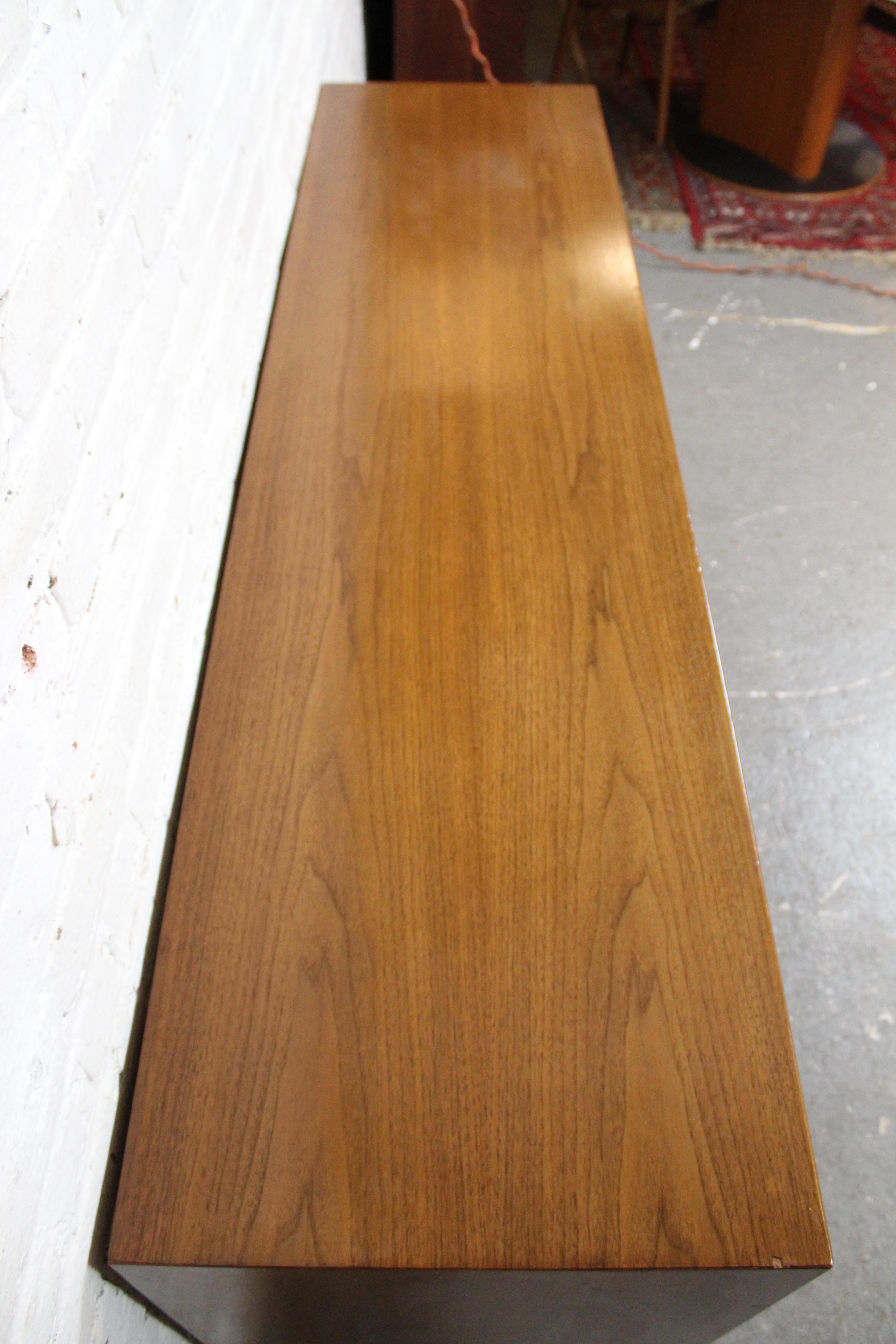 Credenza 