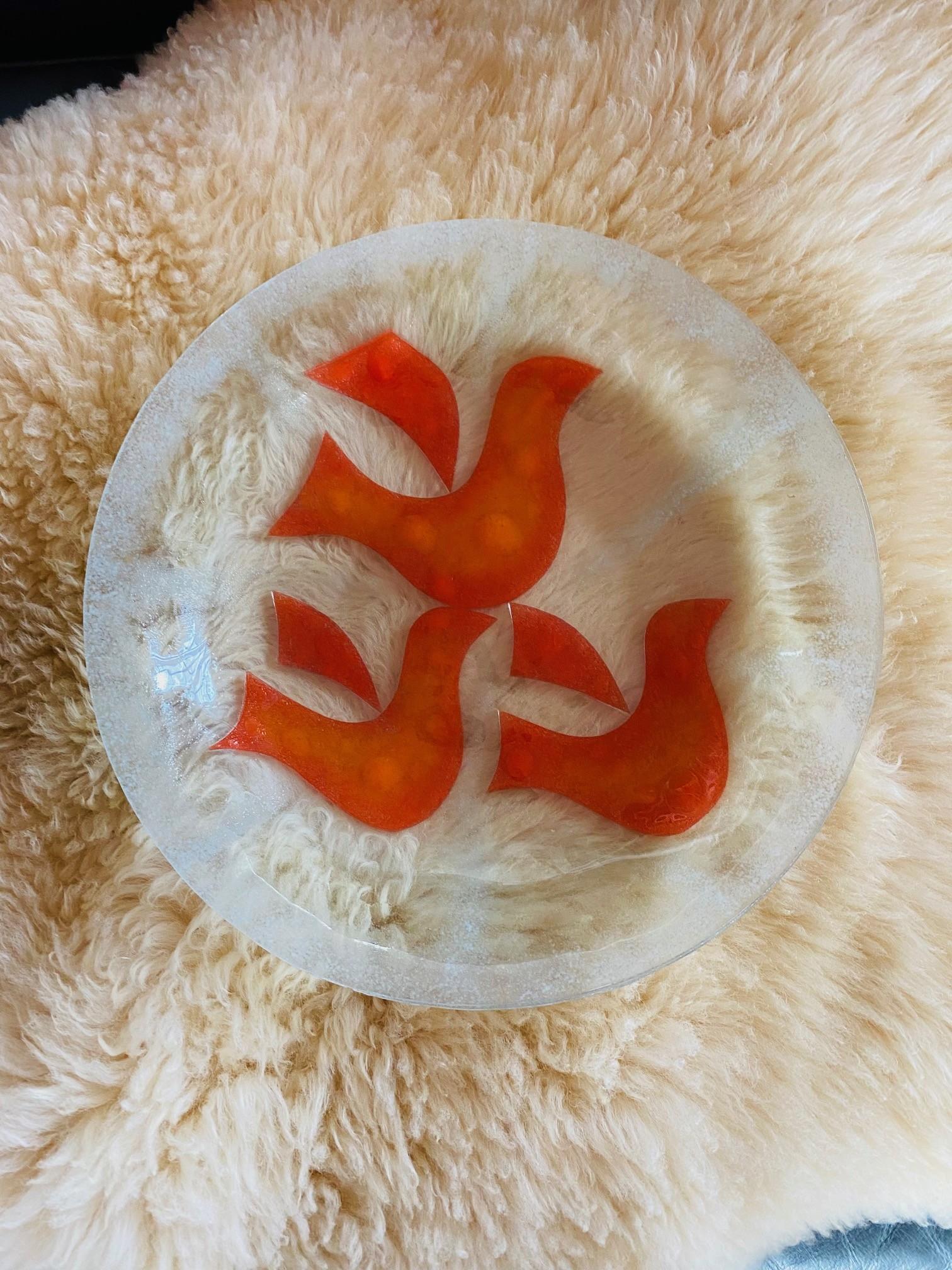 Metà XX secolo Mid Century Nordic Stained Glass Art Bowl in vendita