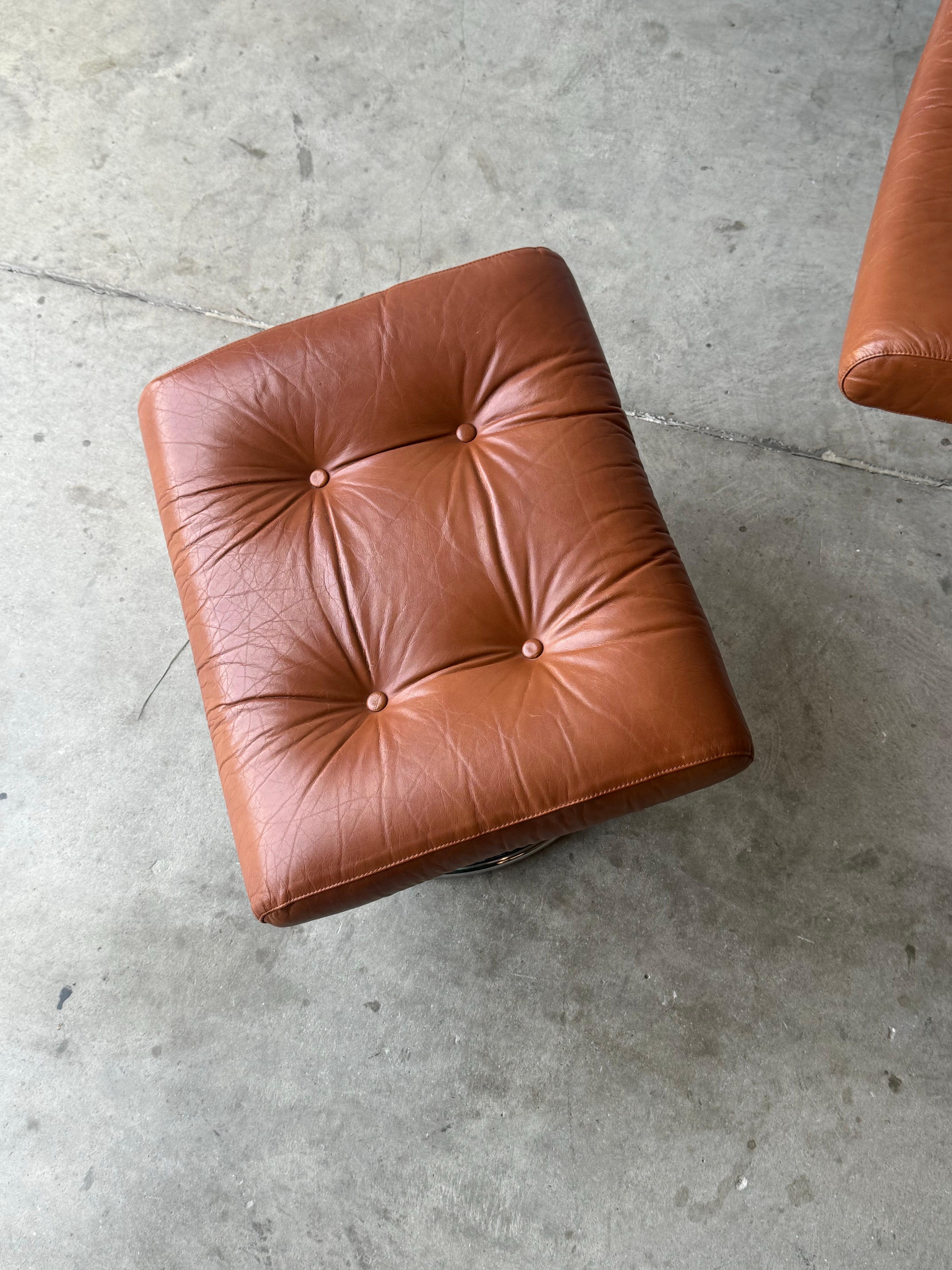 Mid-Century Norwegian Classic Ekorness Stressless Reclining Lounge and Ottoman im Angebot 5
