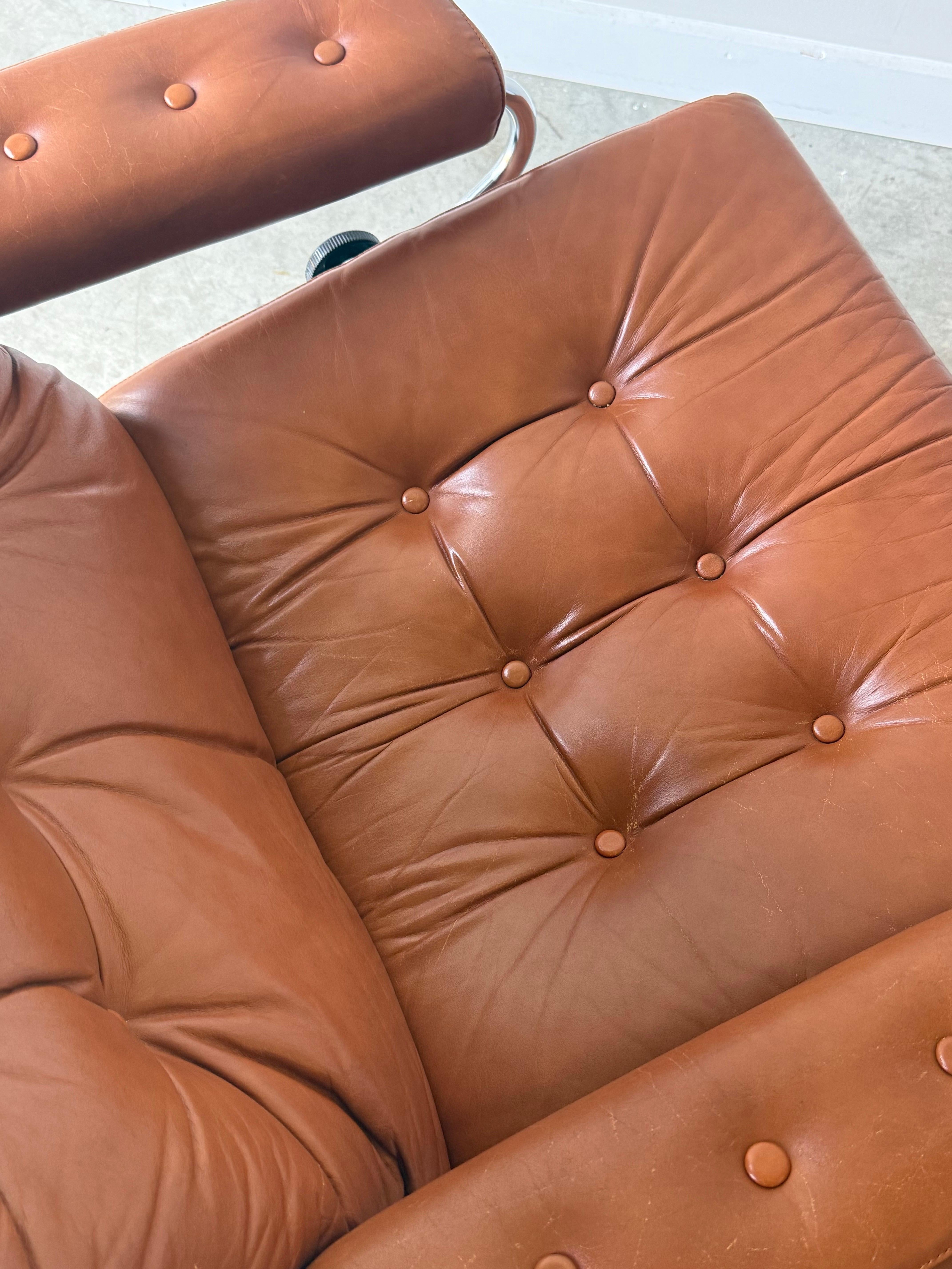 Mid-Century Norwegian Classic Ekorness Stressless Reclining Lounge and Ottoman im Angebot 2