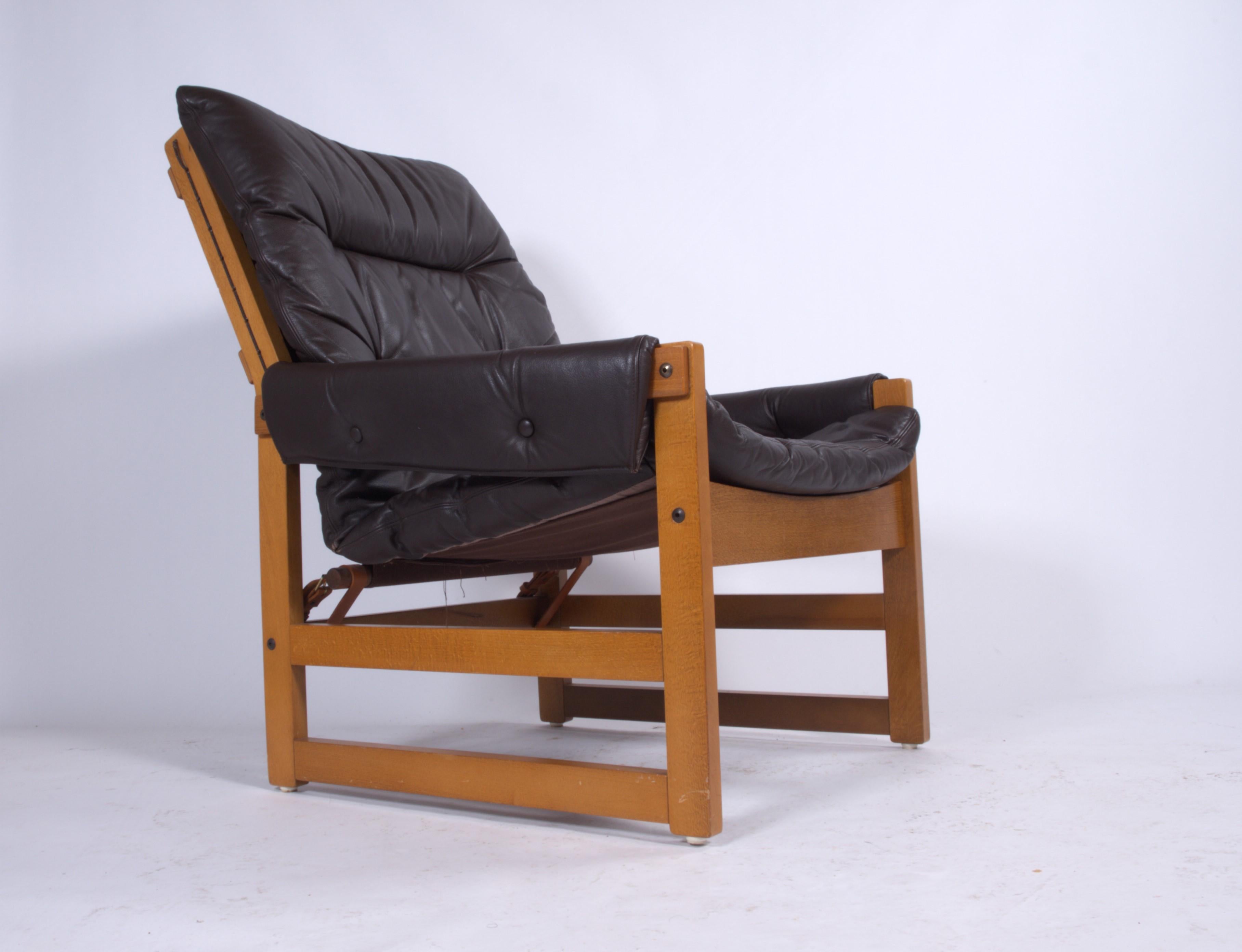 Mid-Century Norwegian Leather Chair + Ottoman by Jan Eckhardt, 1960s For Sale 5