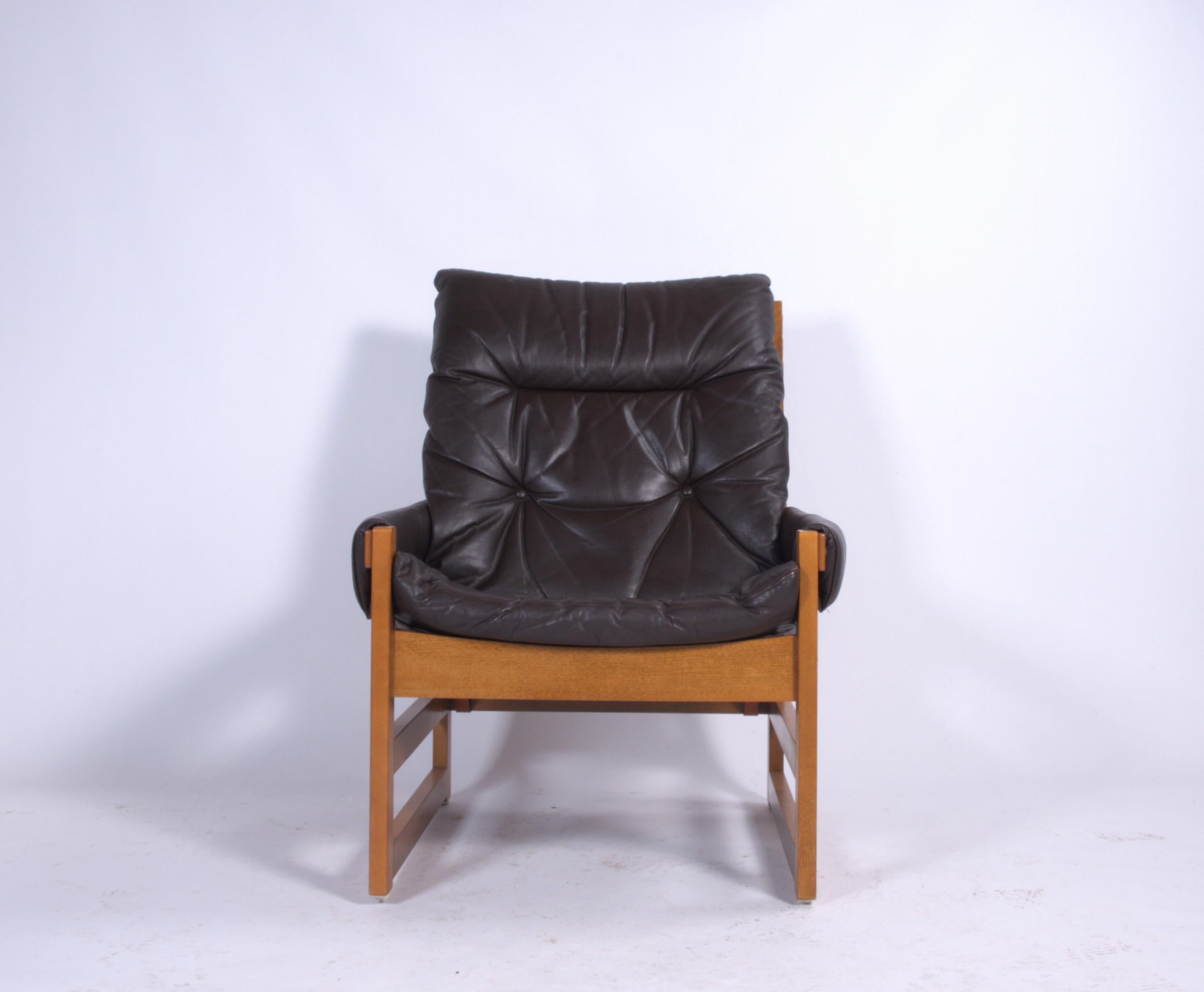 Scandinavian Modern Mid-Century Norwegian Leather Chair + Ottoman by Jan Eckhardt, 1960s For Sale