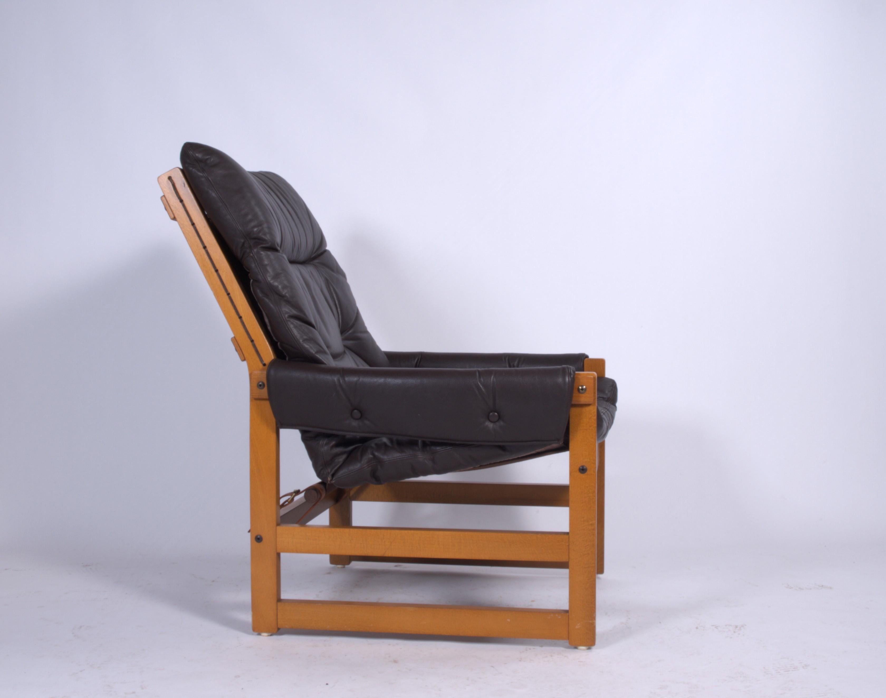 Mid-Century Norwegian Leather Chair + Ottoman by Jan Eckhardt, 1960s In Good Condition For Sale In Store Heddinge, DK