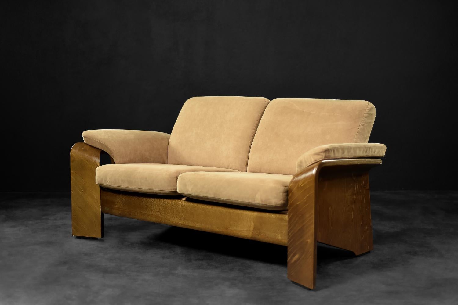 Norwegische Mid-Century Modern 2-Sitzer Sofa Stressless Pegasus Low Back Loveseat im Zustand „Gut“ im Angebot in Warszawa, Mazowieckie