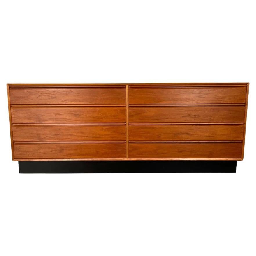 Is Westnofa furniture still in business?