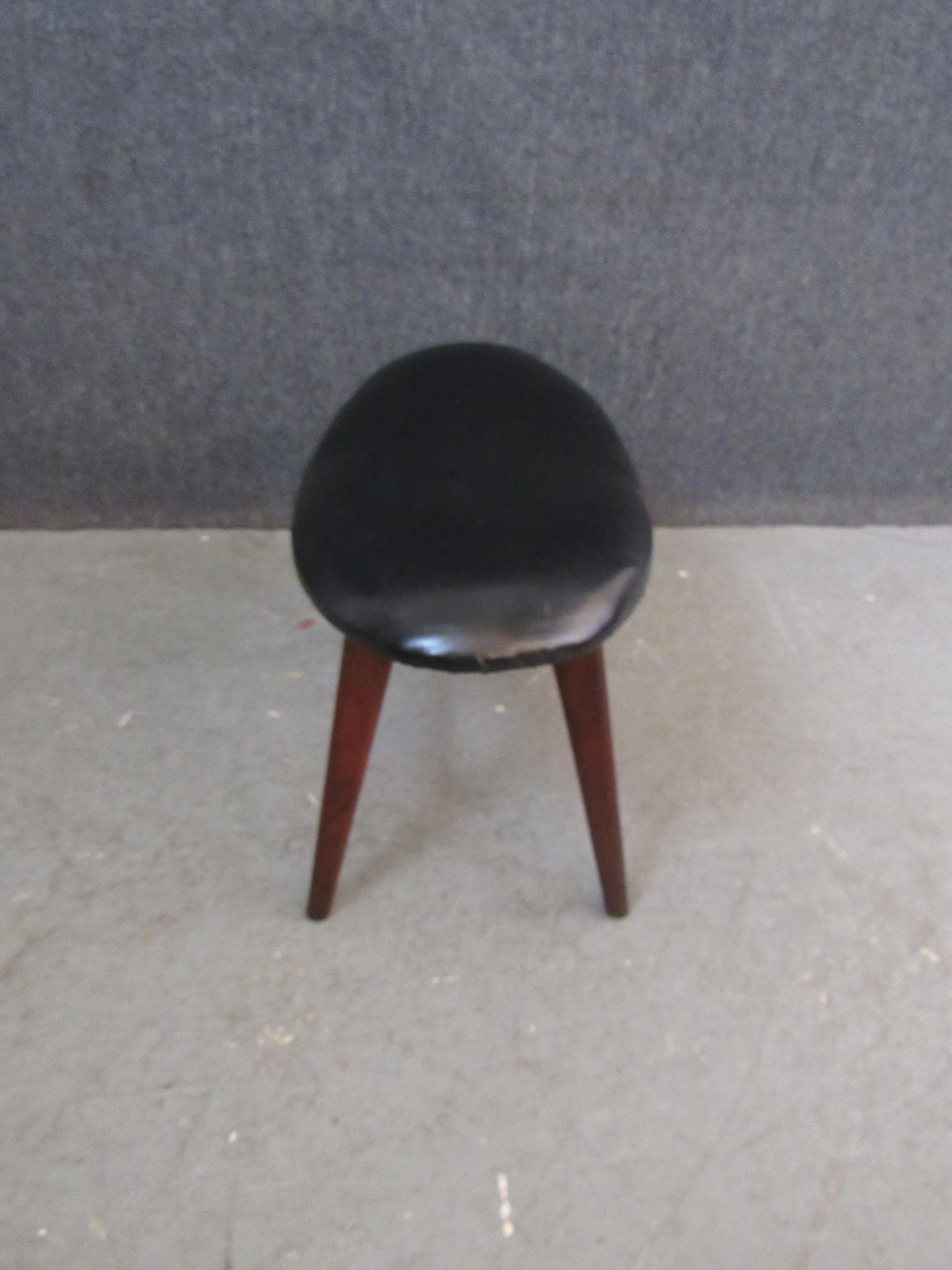 Mid-Century Norwegian Ottoman by Westnofa In Good Condition For Sale In Brooklyn, NY