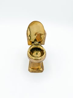 Mid-Century Novelty Funky Heavy Brass Toilet ashtray Flip Top 1970s