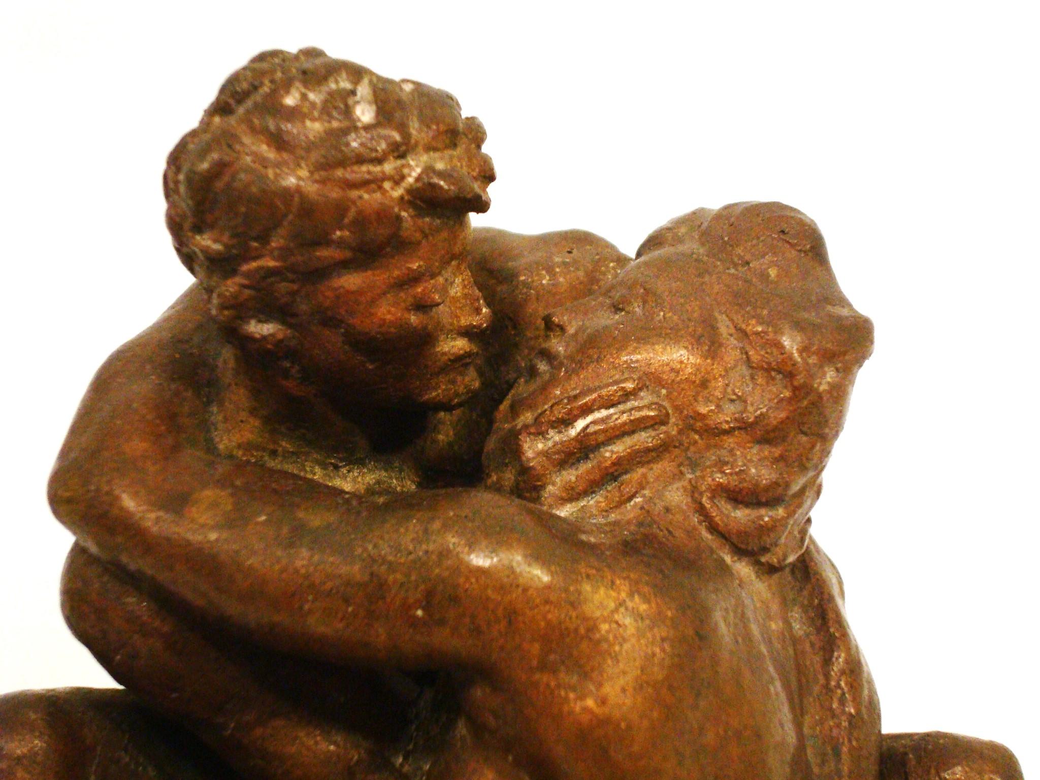 Scultura in bronzo di metà secolo Nude Lovers Statue By Francesco Messina in vendita 1