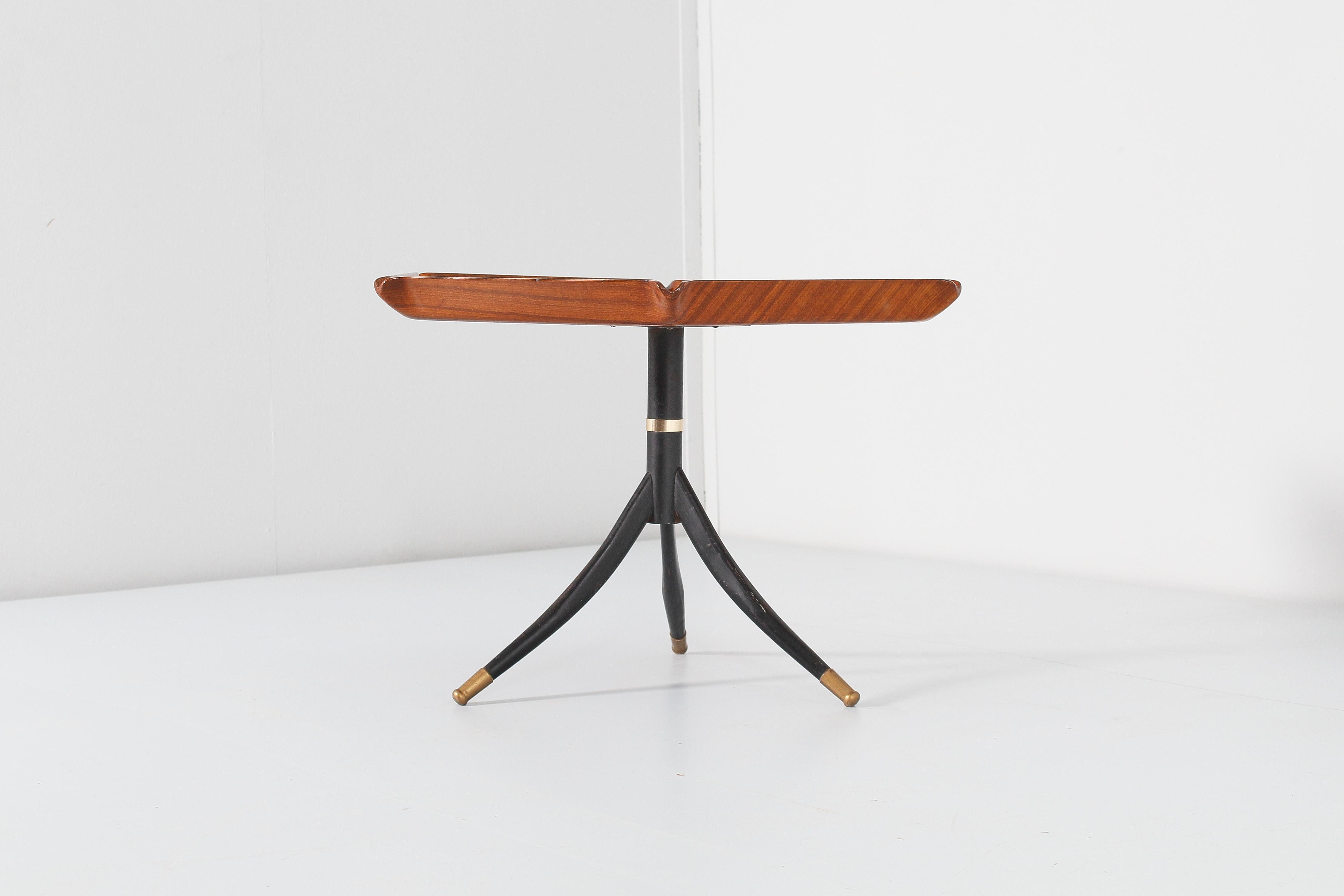 Milieu du XXe siècle Table basse octogonale O. Borsani du milieu du siècle dernier, Italie, années 50 en vente