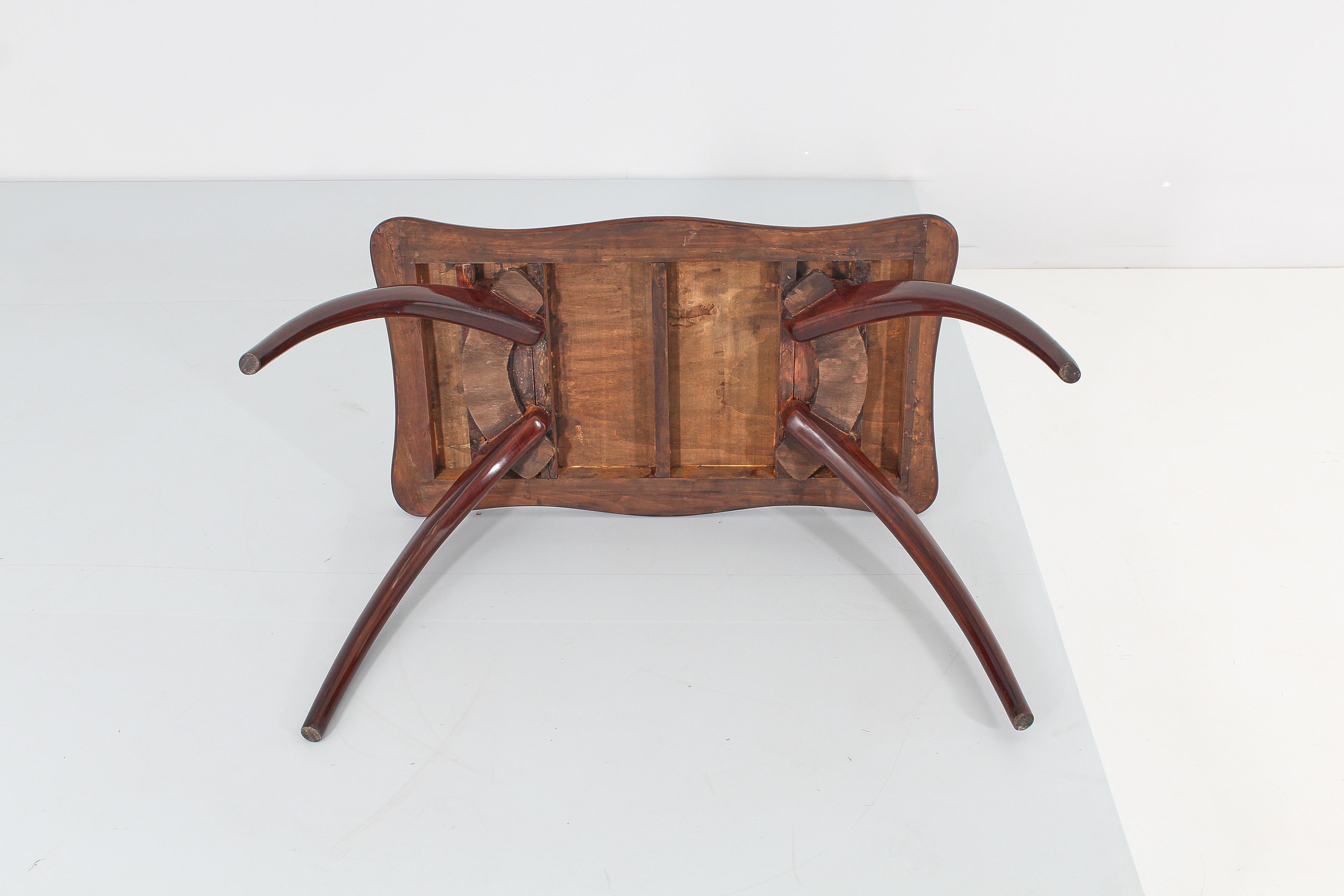 Mid-Century O. Borsani (attr.) Holz-Couchtisch, Italien 20er-Jahre im Angebot 8