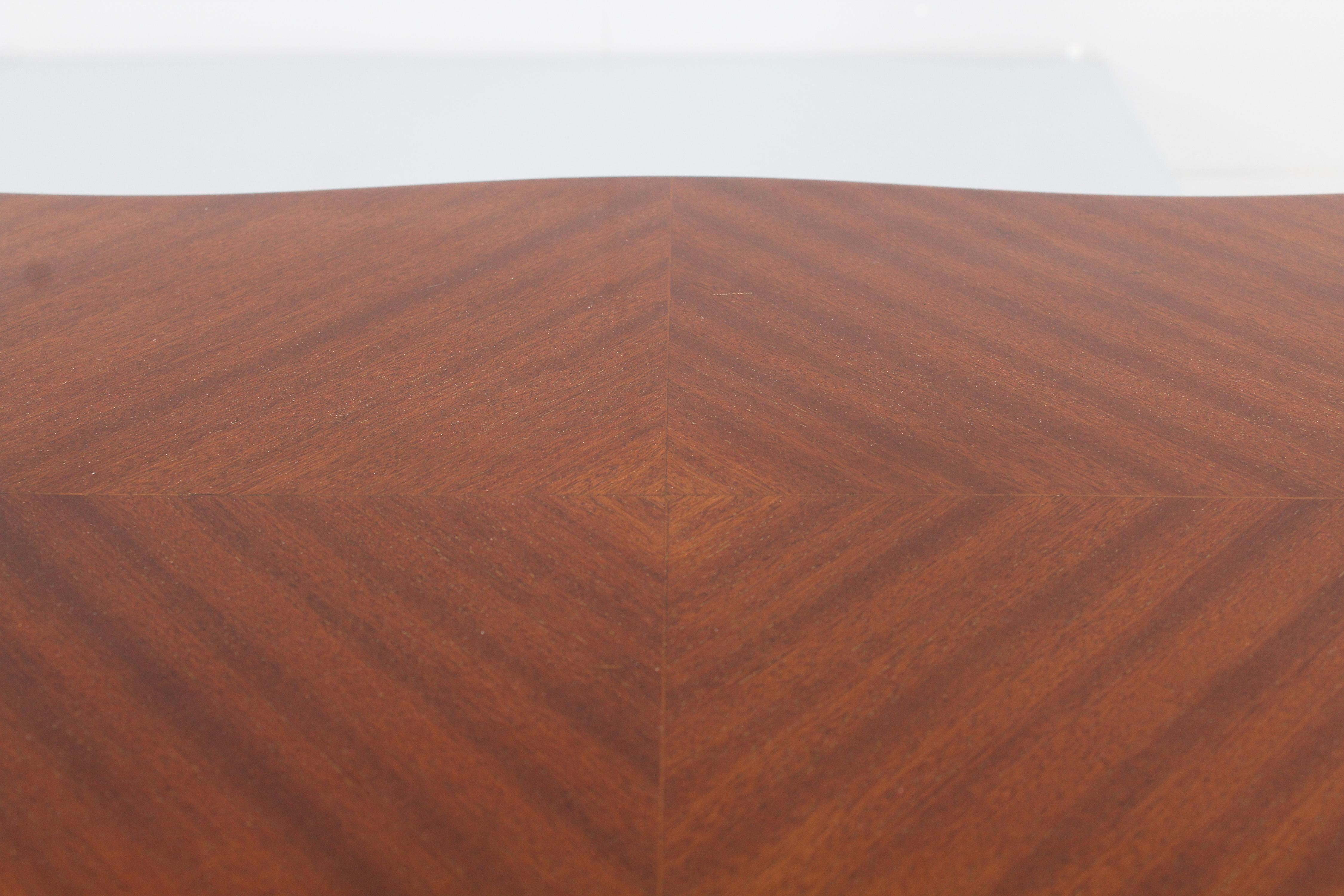 Mid-Century O. Borsani (attr.) Holz-Couchtisch, Italien 20er-Jahre im Angebot 10