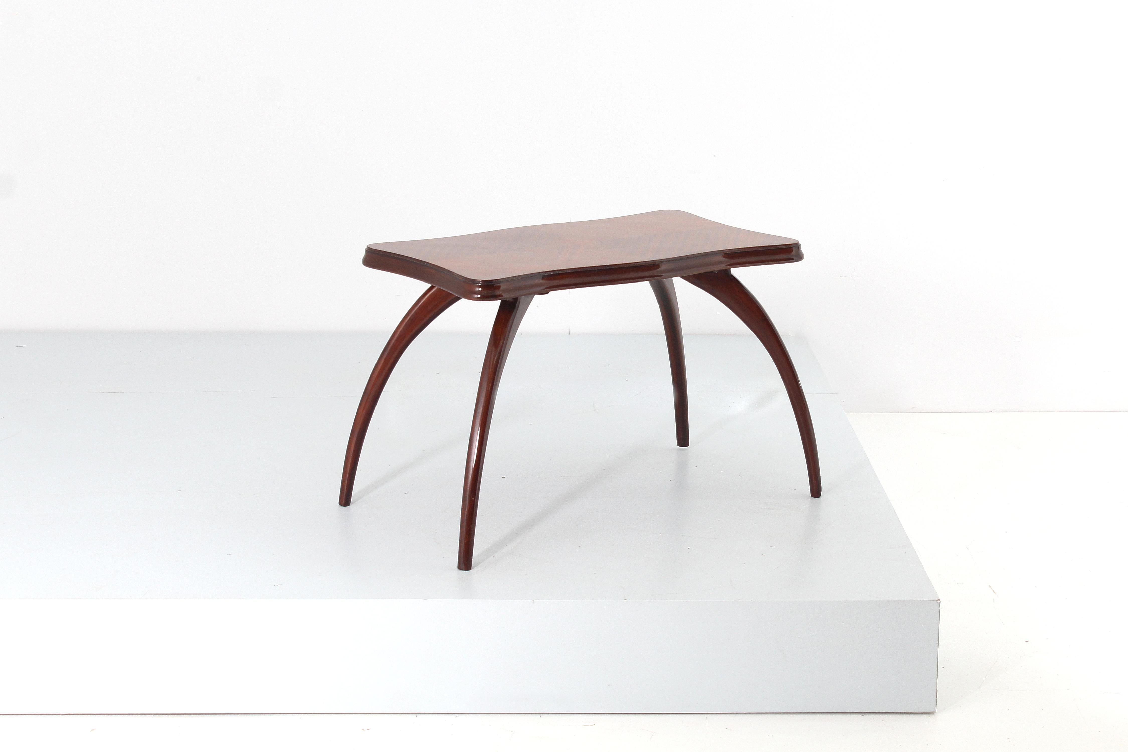 Mid-Century O. Borsani (attr.) Holz-Couchtisch, Italien 20er-Jahre im Angebot 2
